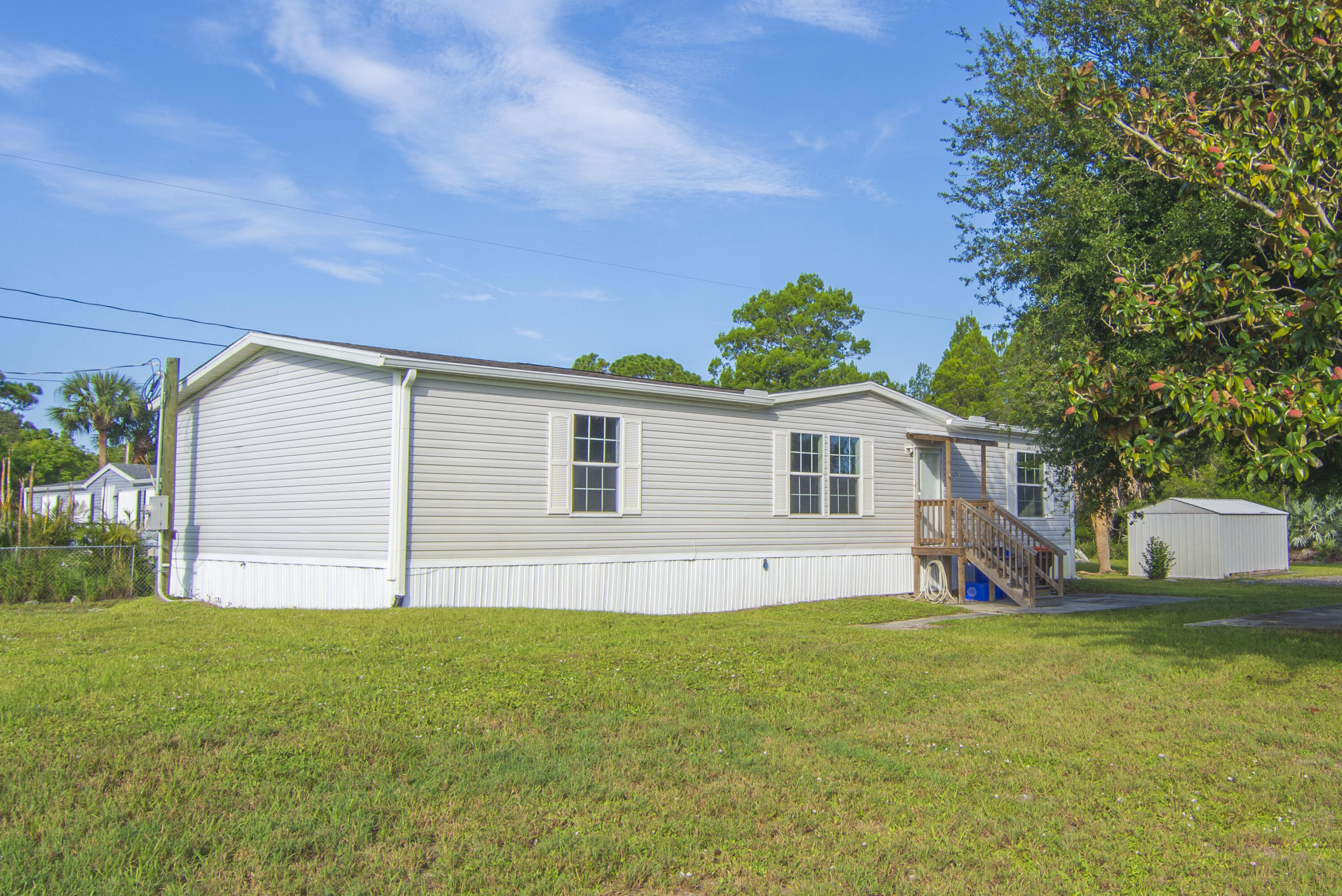 12980 80th Avenue Property Photo 1