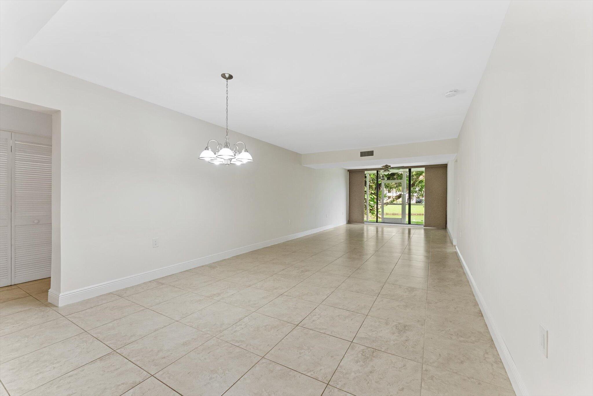 6205 Balboa Circle 102 Property Photo 7