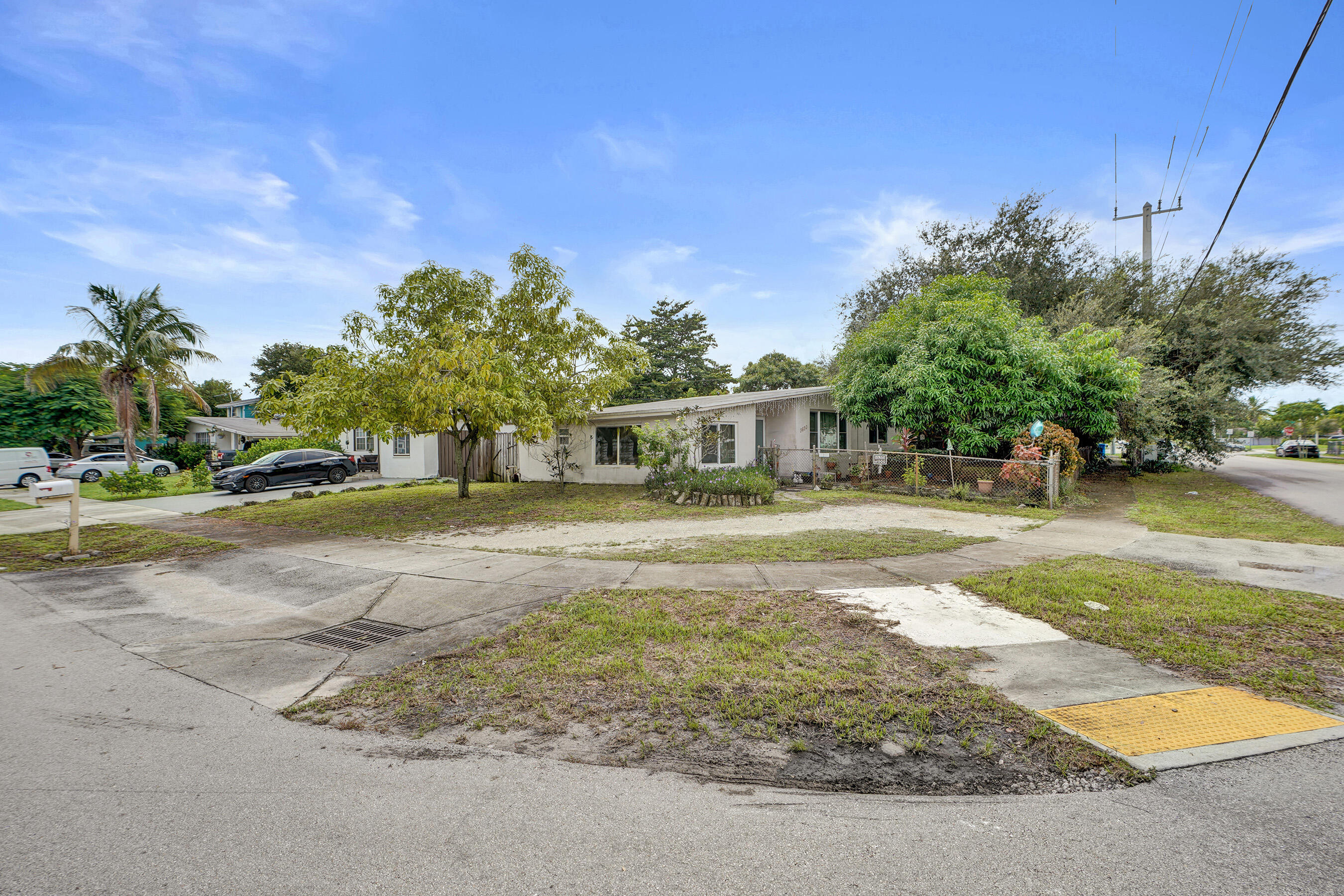 3630 Sw 40th Street Property Photo 1