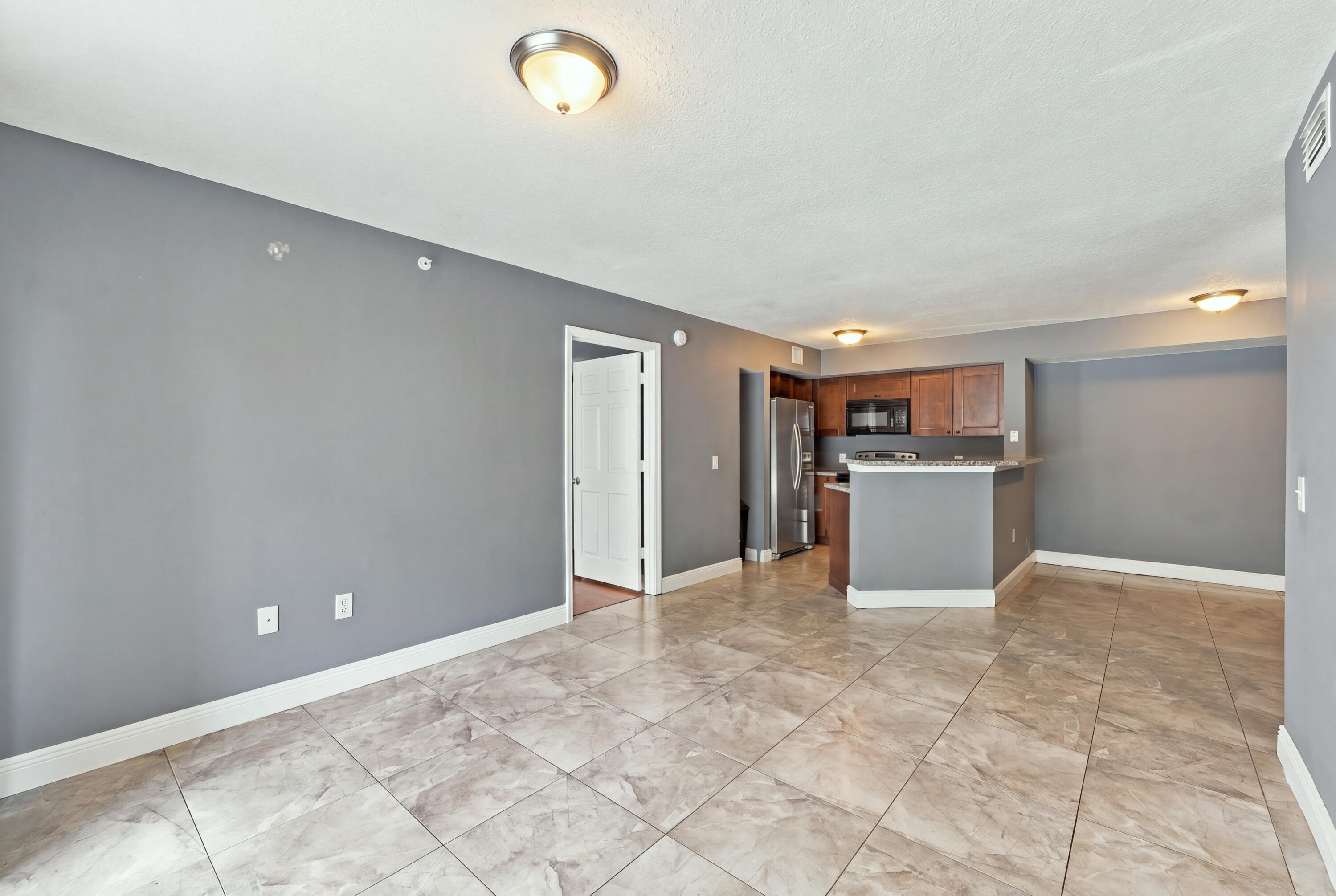4041 San Marino Boulevard 105 Property Photo 11