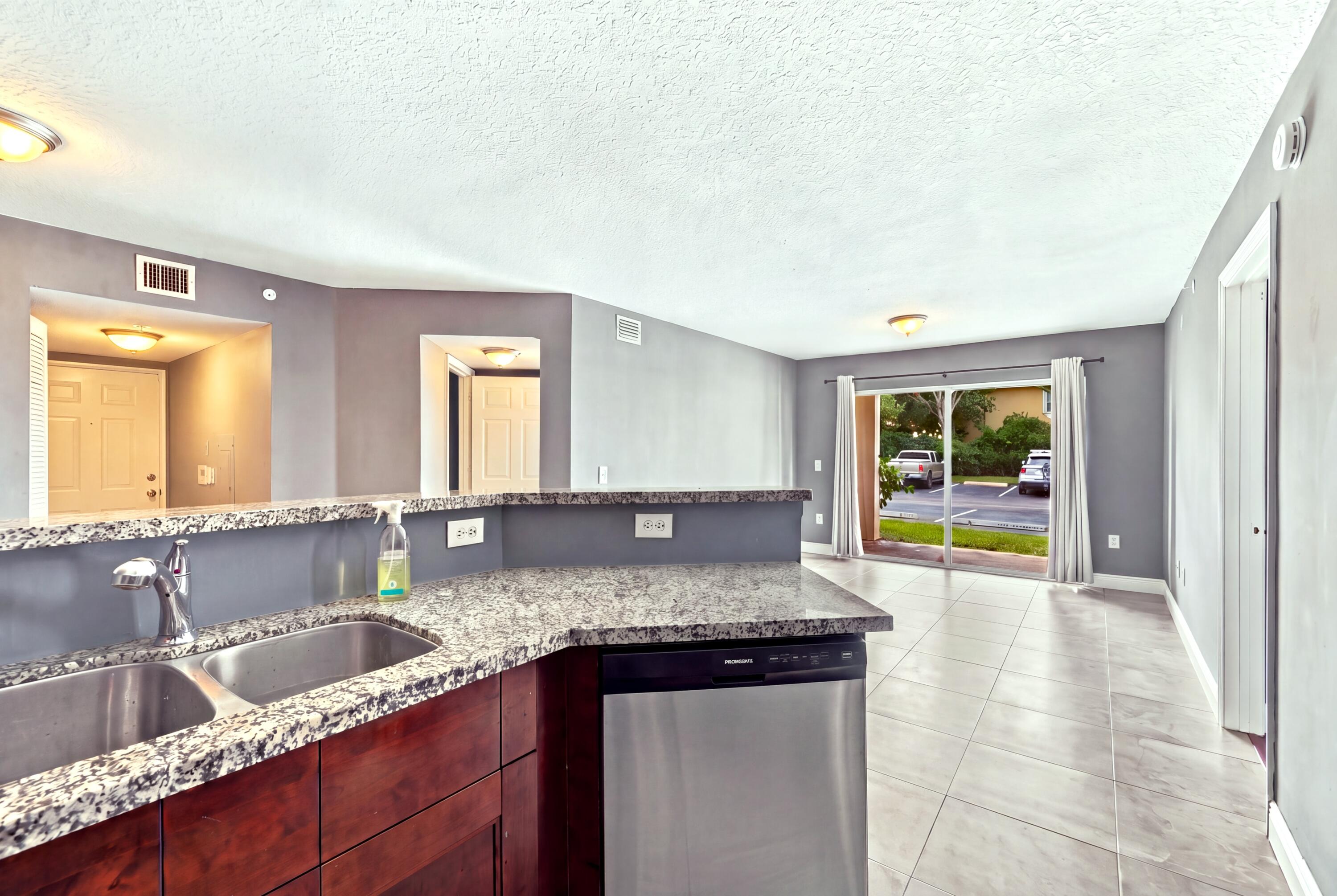4041 San Marino Boulevard 105 Property Photo 13