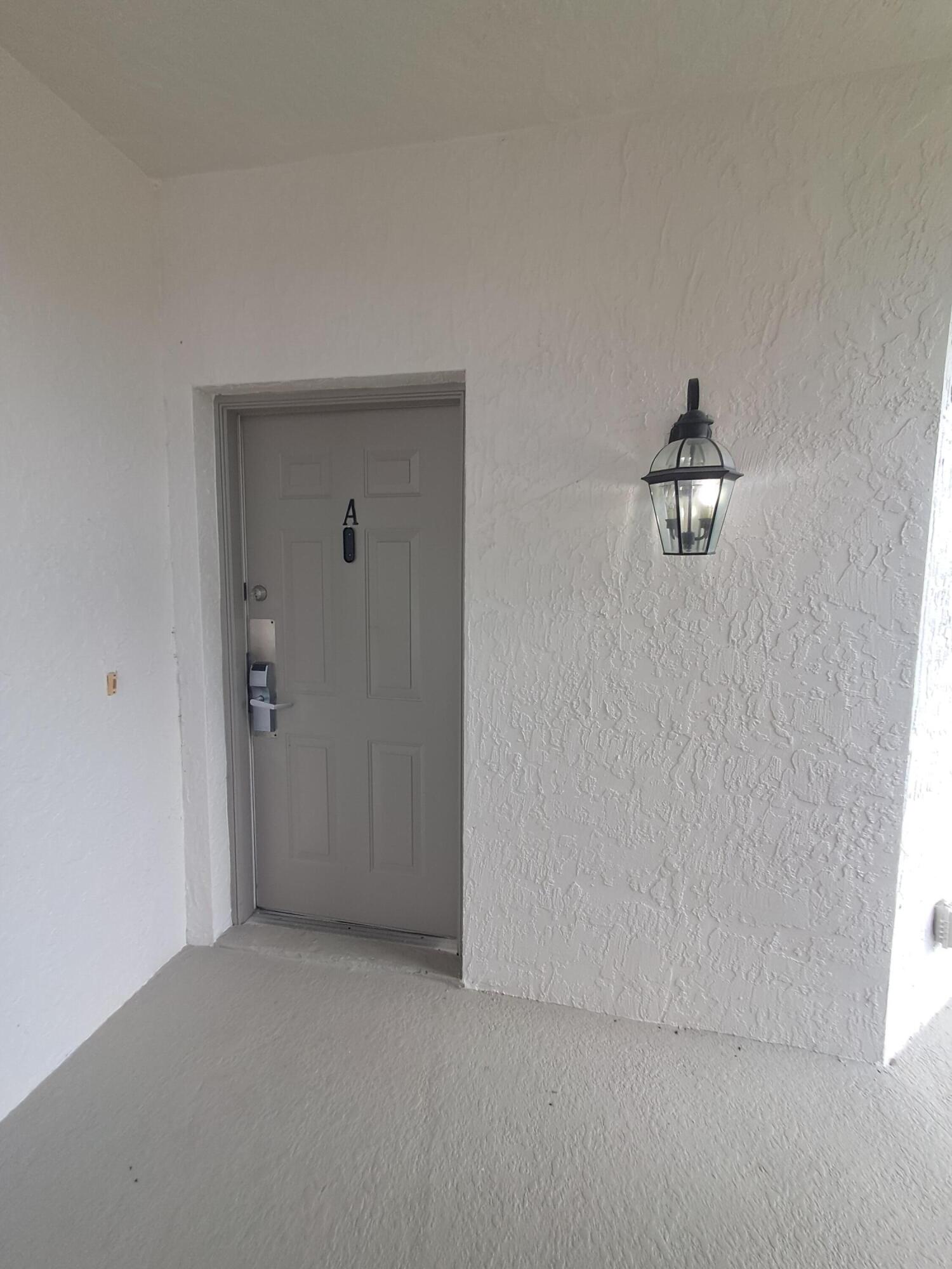 8924 Sandshot Court A Property Photo 2