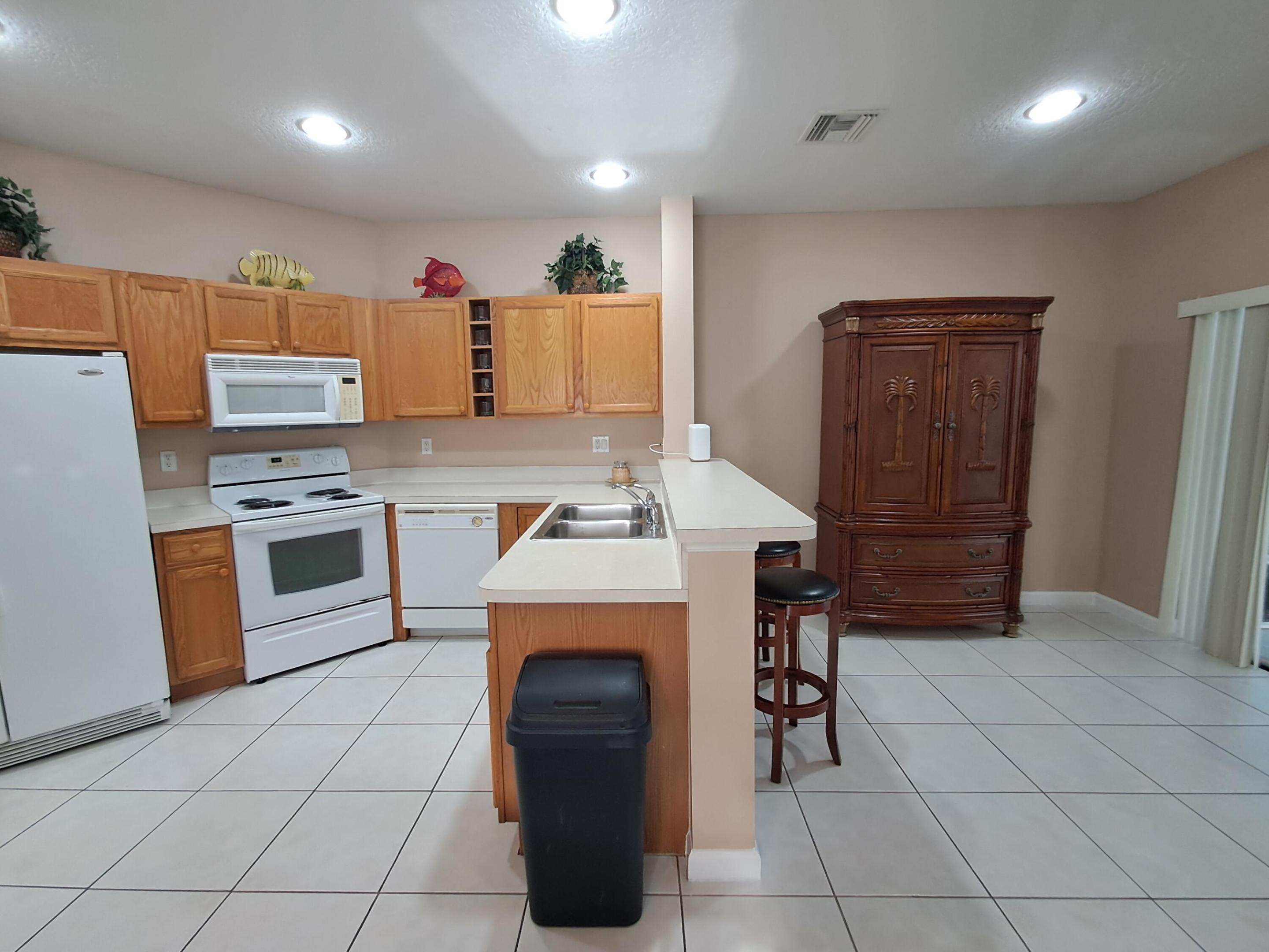 8924 Sandshot Court A Property Photo 6