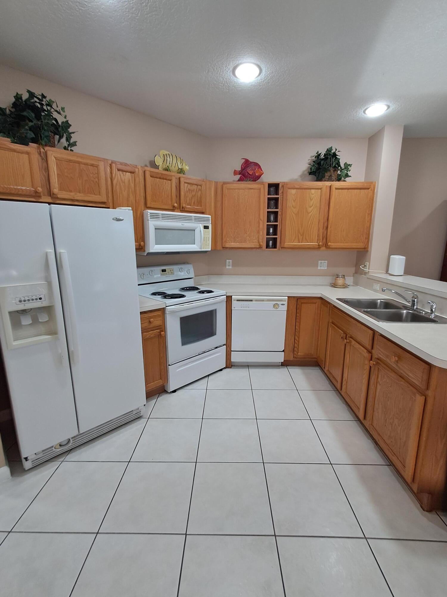 8924 Sandshot Court A Property Photo 7