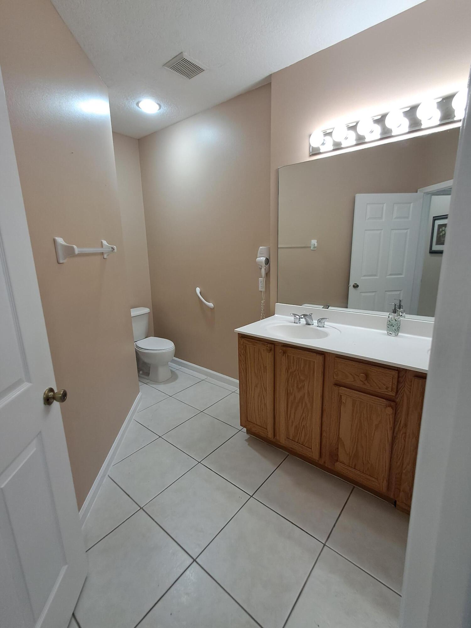 8924 Sandshot Court A Property Photo 11