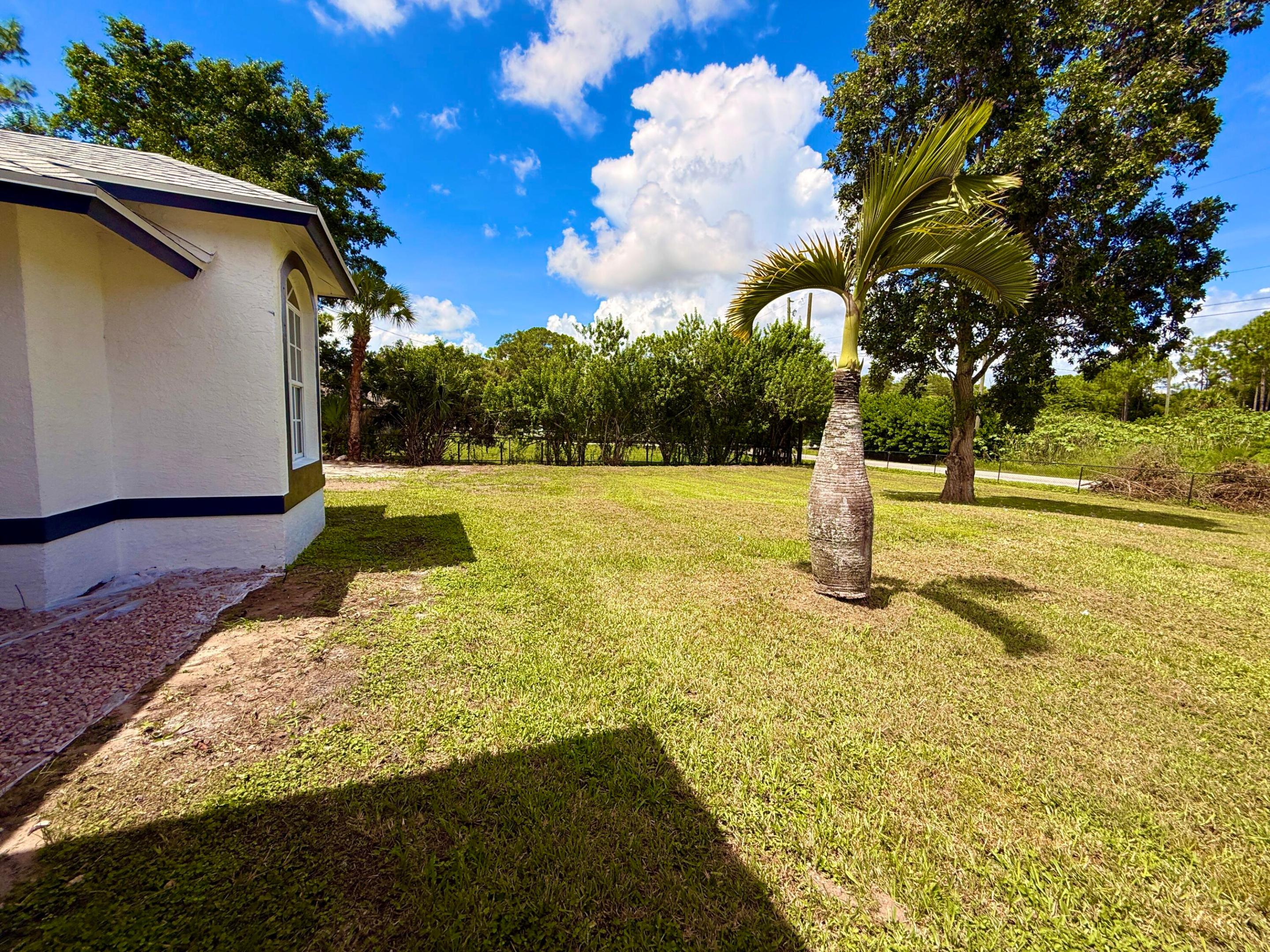 17770 75th Place N Property Photo 5