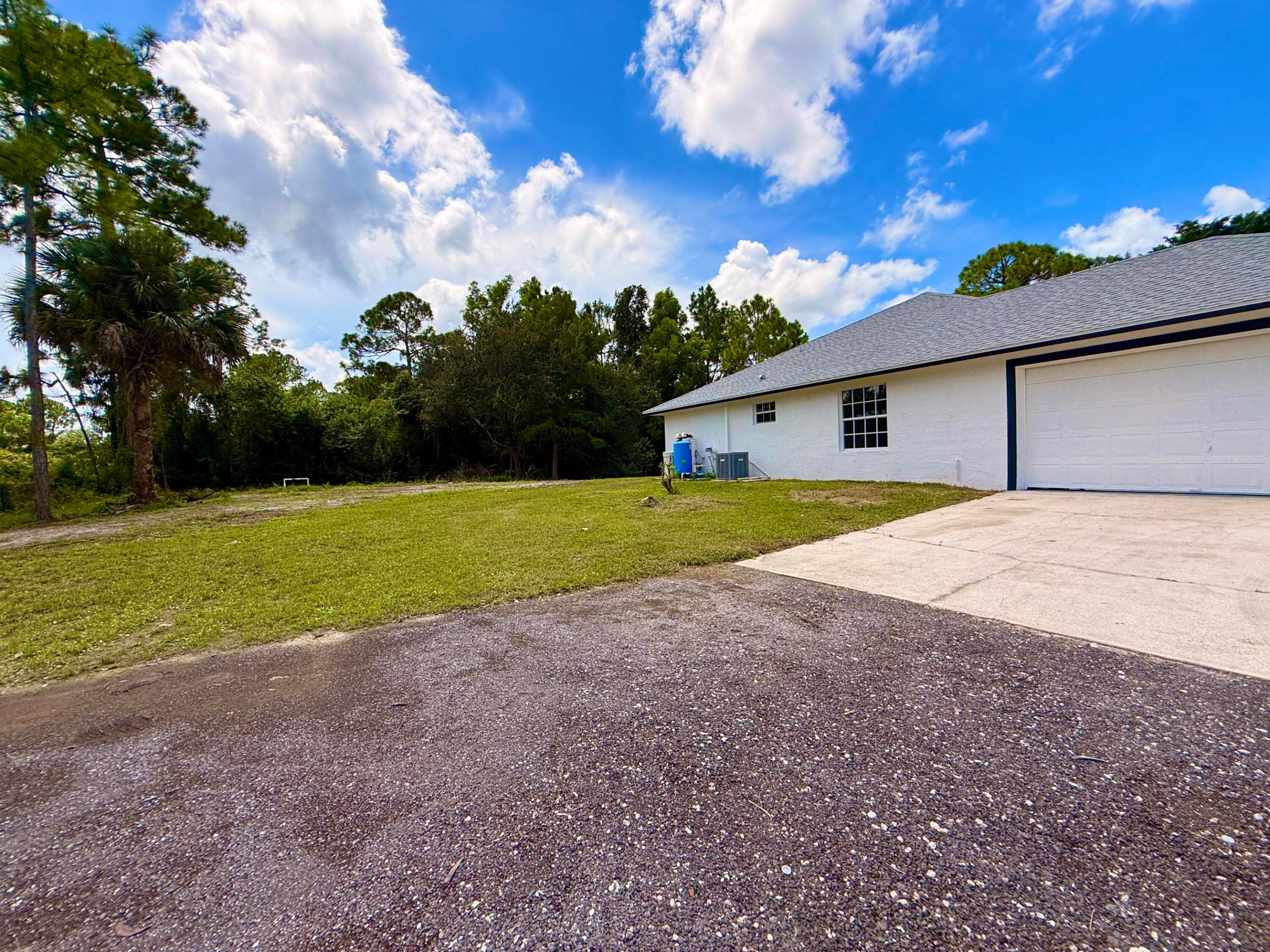 17770 75th Place N Property Photo 8