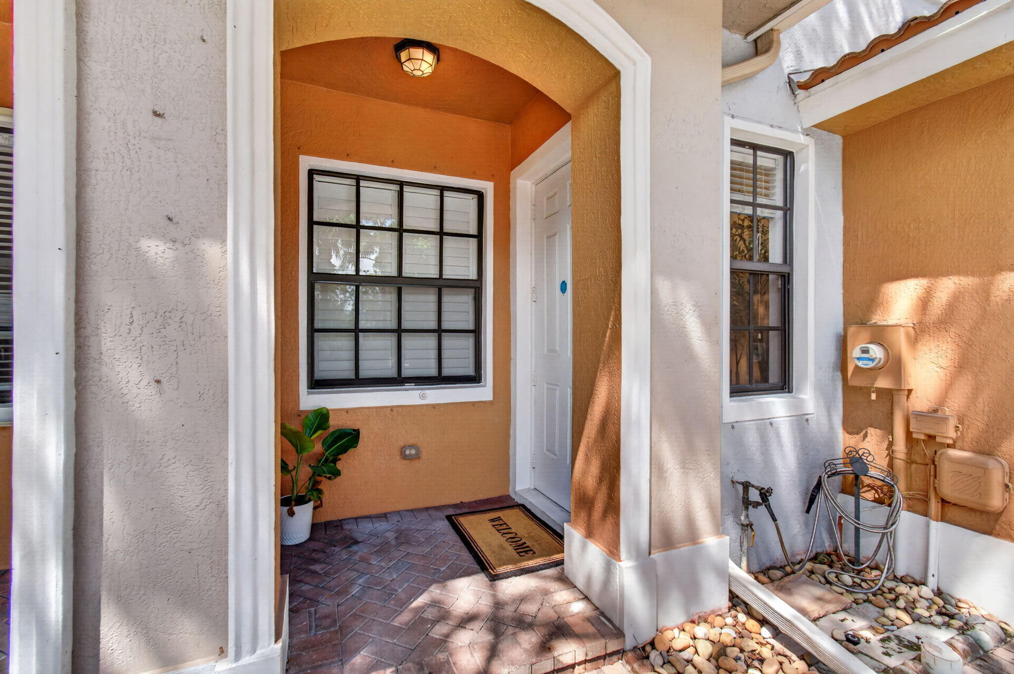 238 E Chrystie Circle Property Photo 4