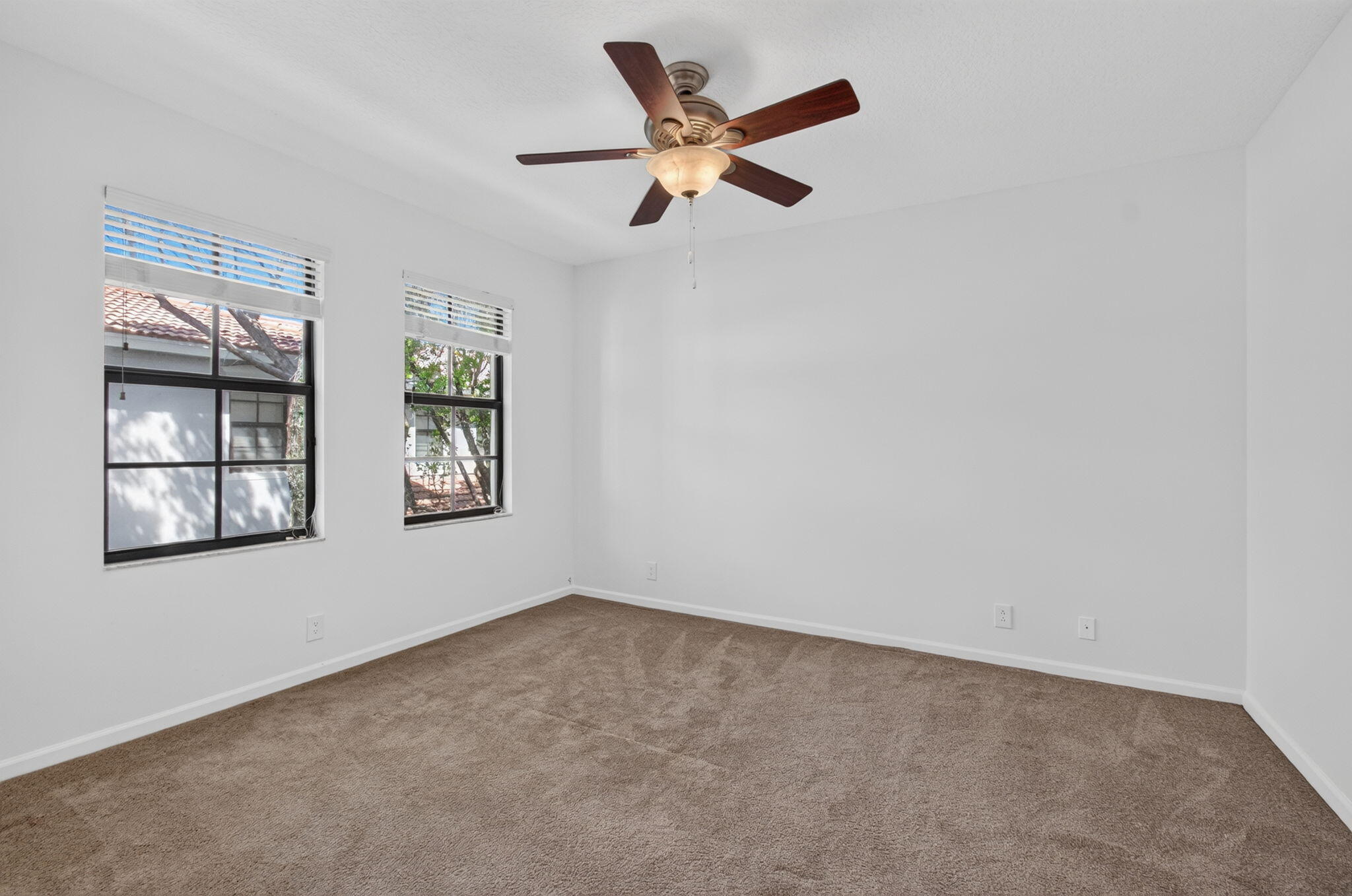 238 E Chrystie Circle Property Photo 35
