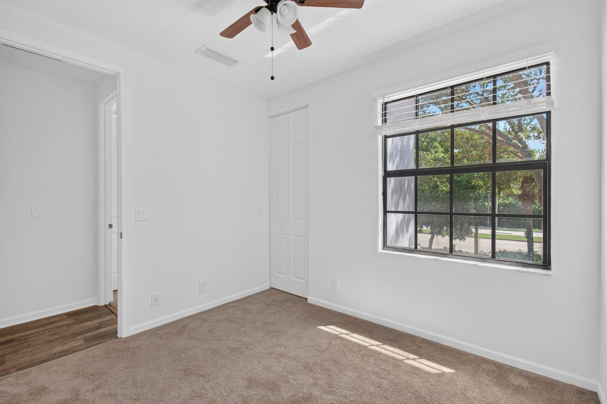 238 E Chrystie Circle Property Photo 52