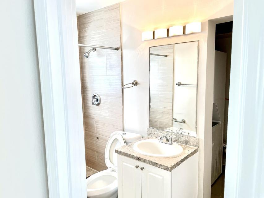 431 W Camino Real 19 Property Photo 7