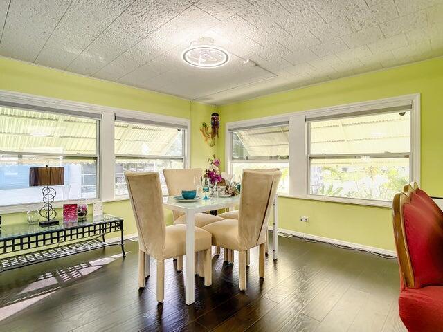 4215 Meadow View Drive Property Photo 7