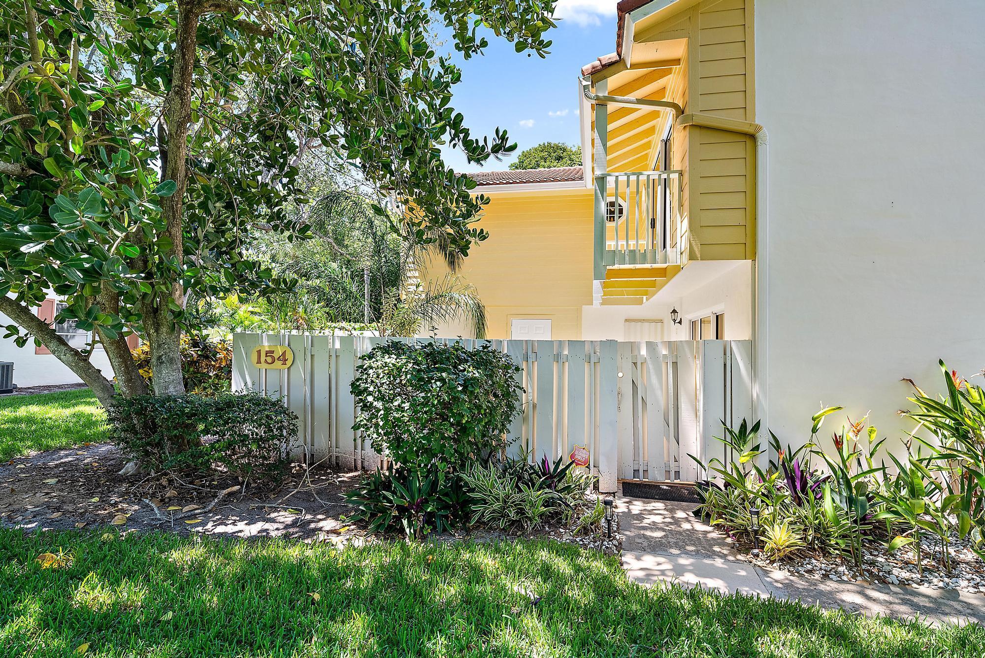 154 Seabreeze Circle Property Photo 3