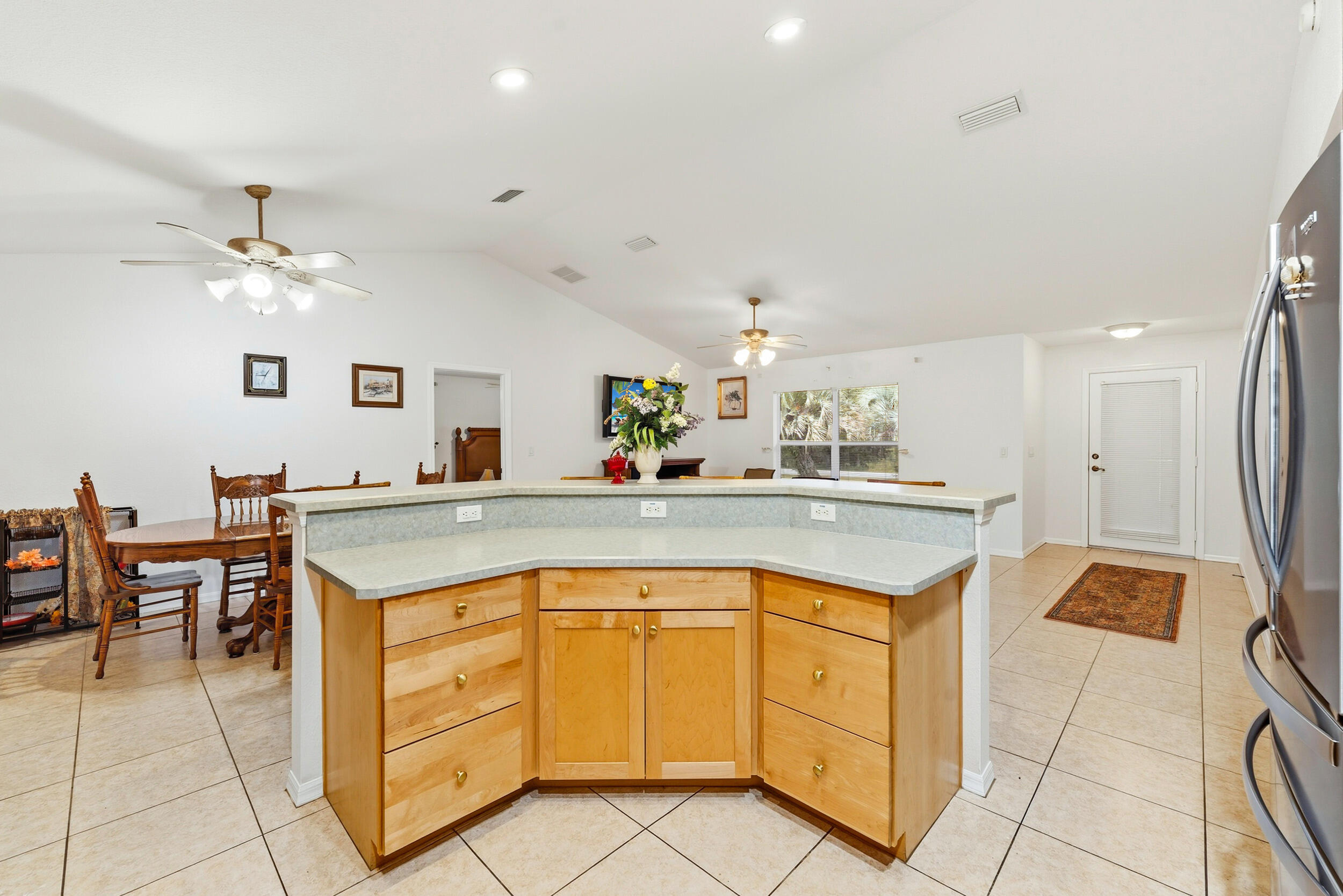 3613 Oakview Drive Property Photo 5