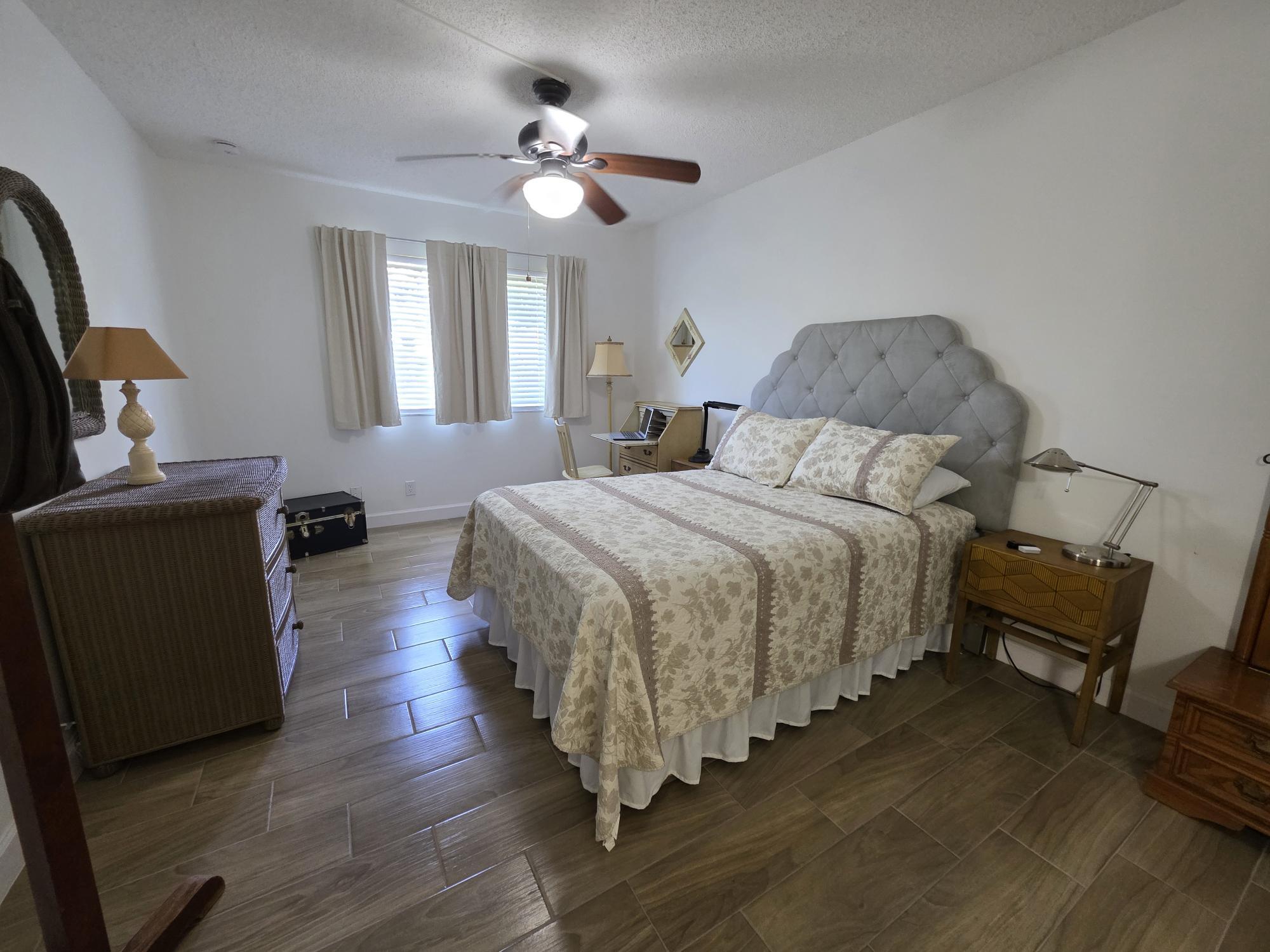3402 Gardens E Drive 14a Property Photo 8