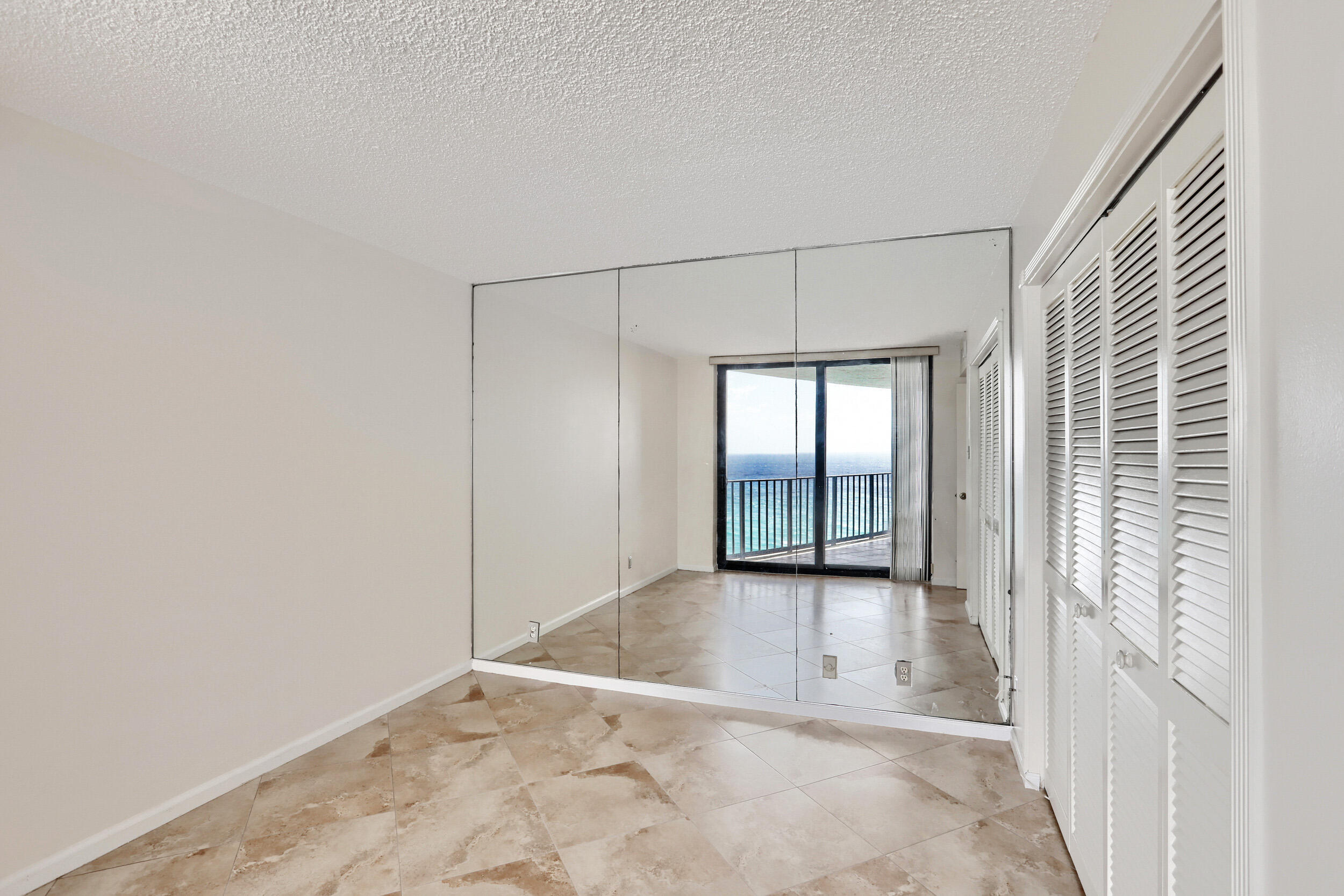 5420 N Ocean Drive 2404 Property Photo 48