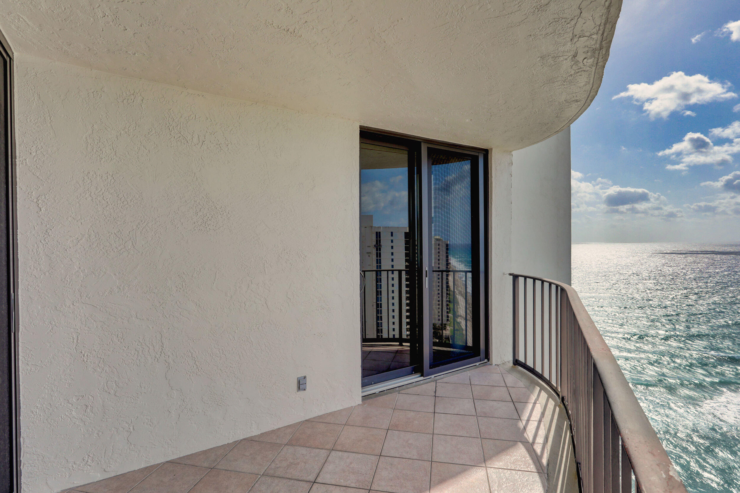 5420 N Ocean Drive 2404 Property Photo 51