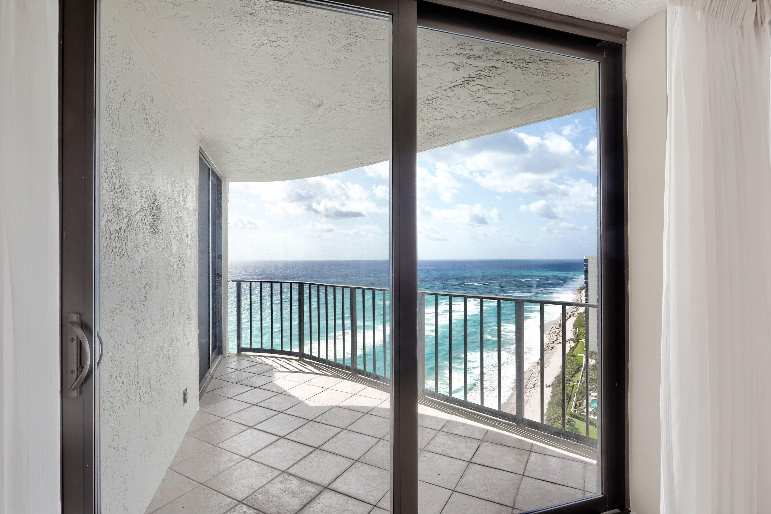5420 N Ocean Drive 2404 Property Photo 52