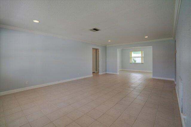 1590 Sw 13th Terrace Property Photo 5