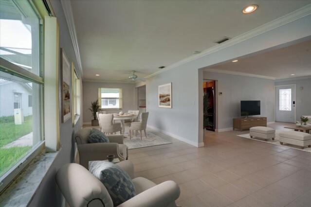 1590 Sw 13th Terrace Property Photo 14