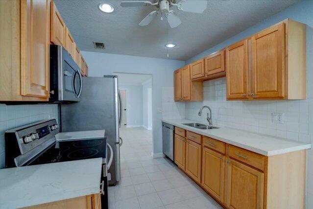 1590 Sw 13th Terrace Property Photo 18