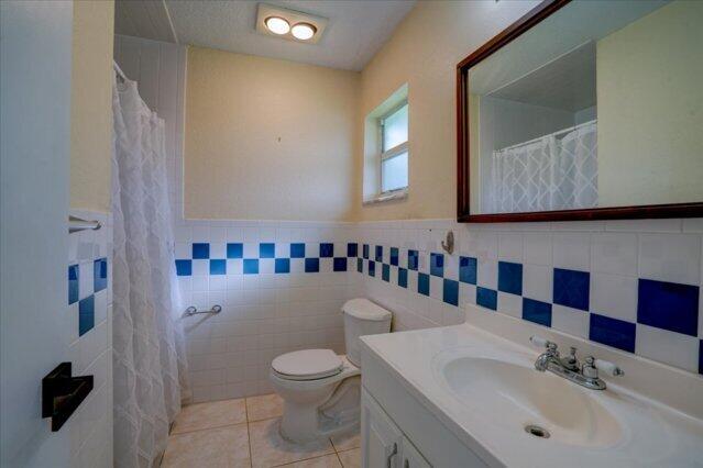 1590 Sw 13th Terrace Property Photo 23