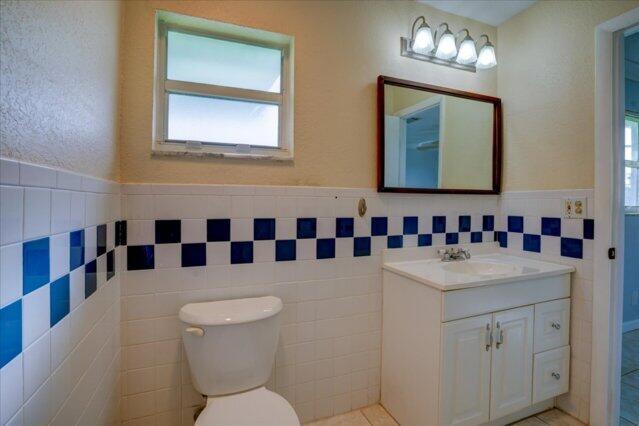 1590 Sw 13th Terrace Property Photo 24