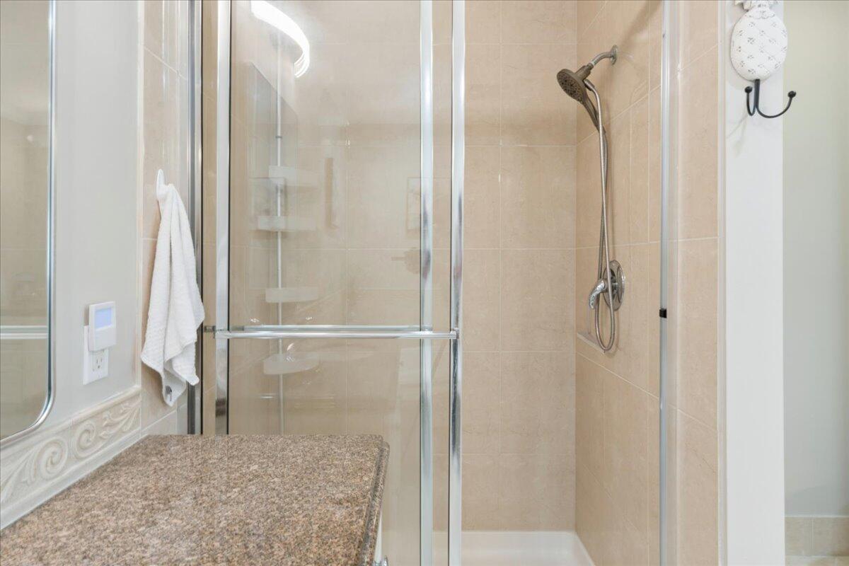 19 Harbour Isle Drive W 202 Property Photo 11