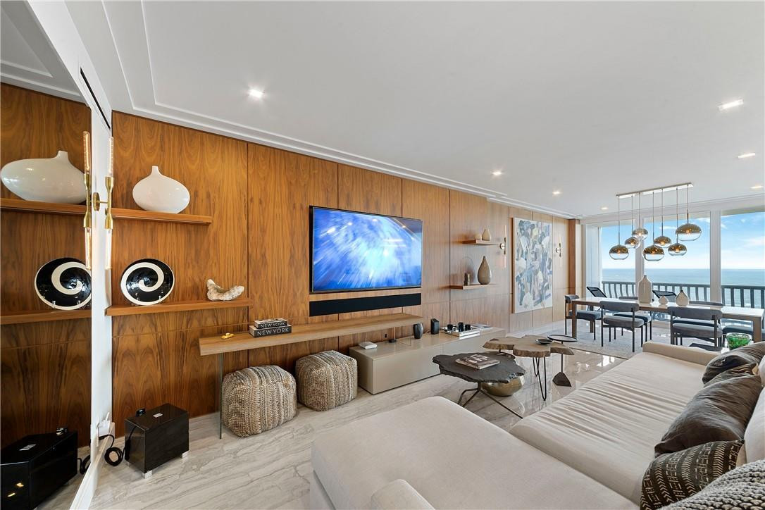 2200 S OCEAN Lane 3105 Property Photo 1