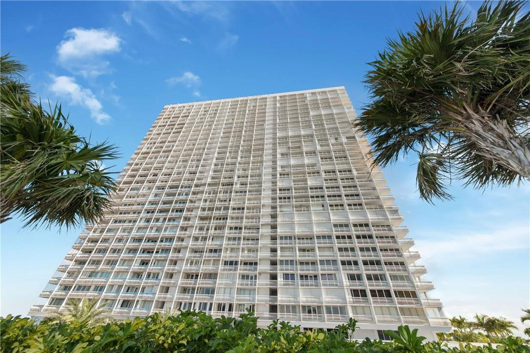 2200 S Ocean Lane 3105 Property Photo 3