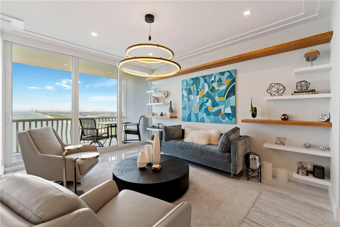 2200 S Ocean Lane 3105 Property Photo 15