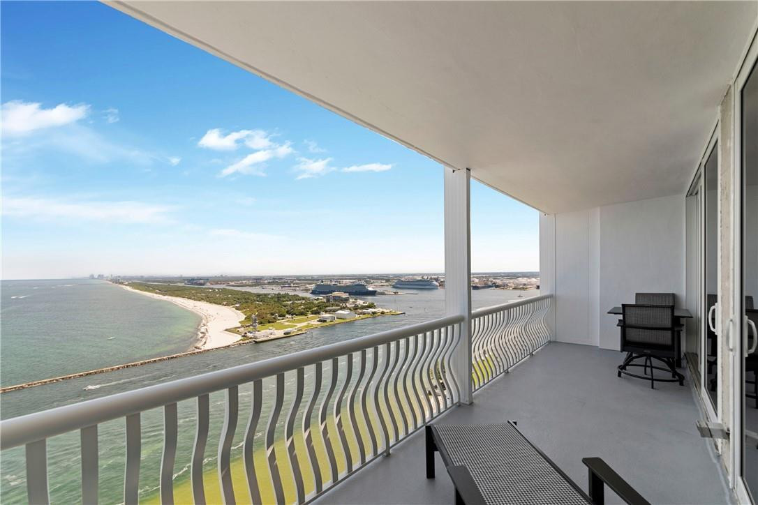2200 S Ocean Lane 3105 Property Photo 22