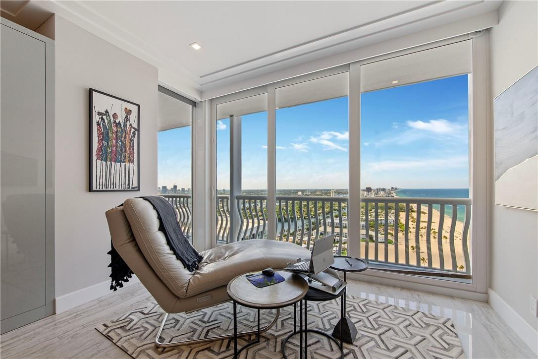 2200 S Ocean Lane 3105 Property Photo 25