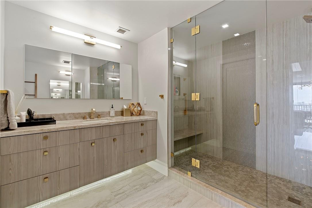 2200 S Ocean Lane 3105 Property Photo 28