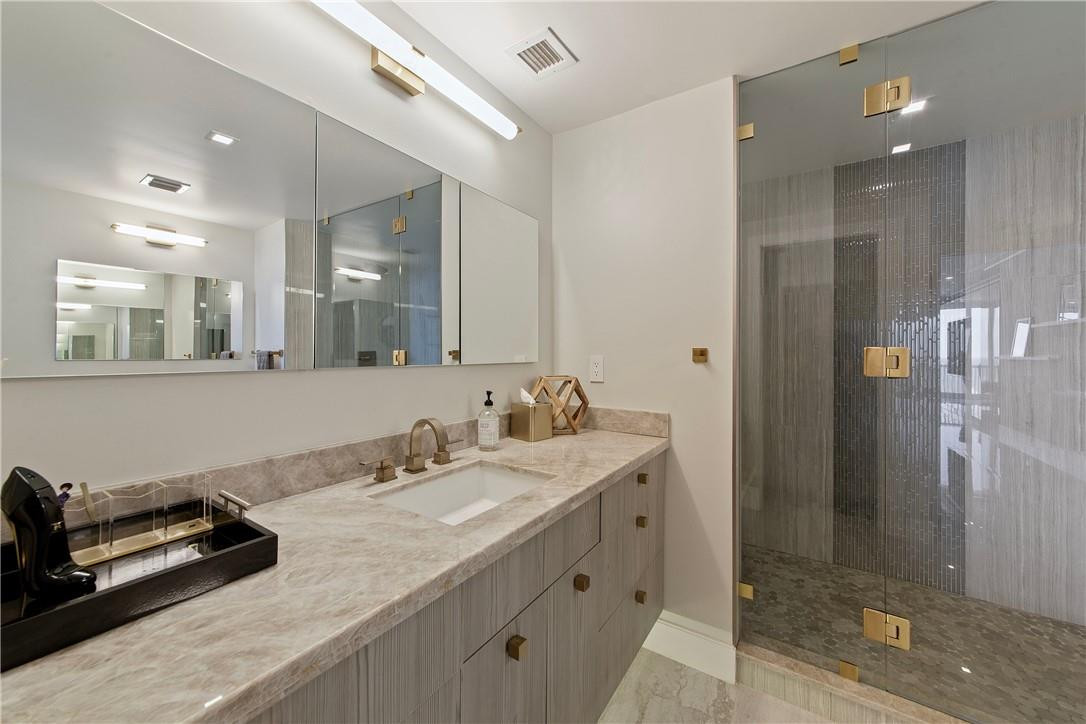 2200 S Ocean Lane 3105 Property Photo 29
