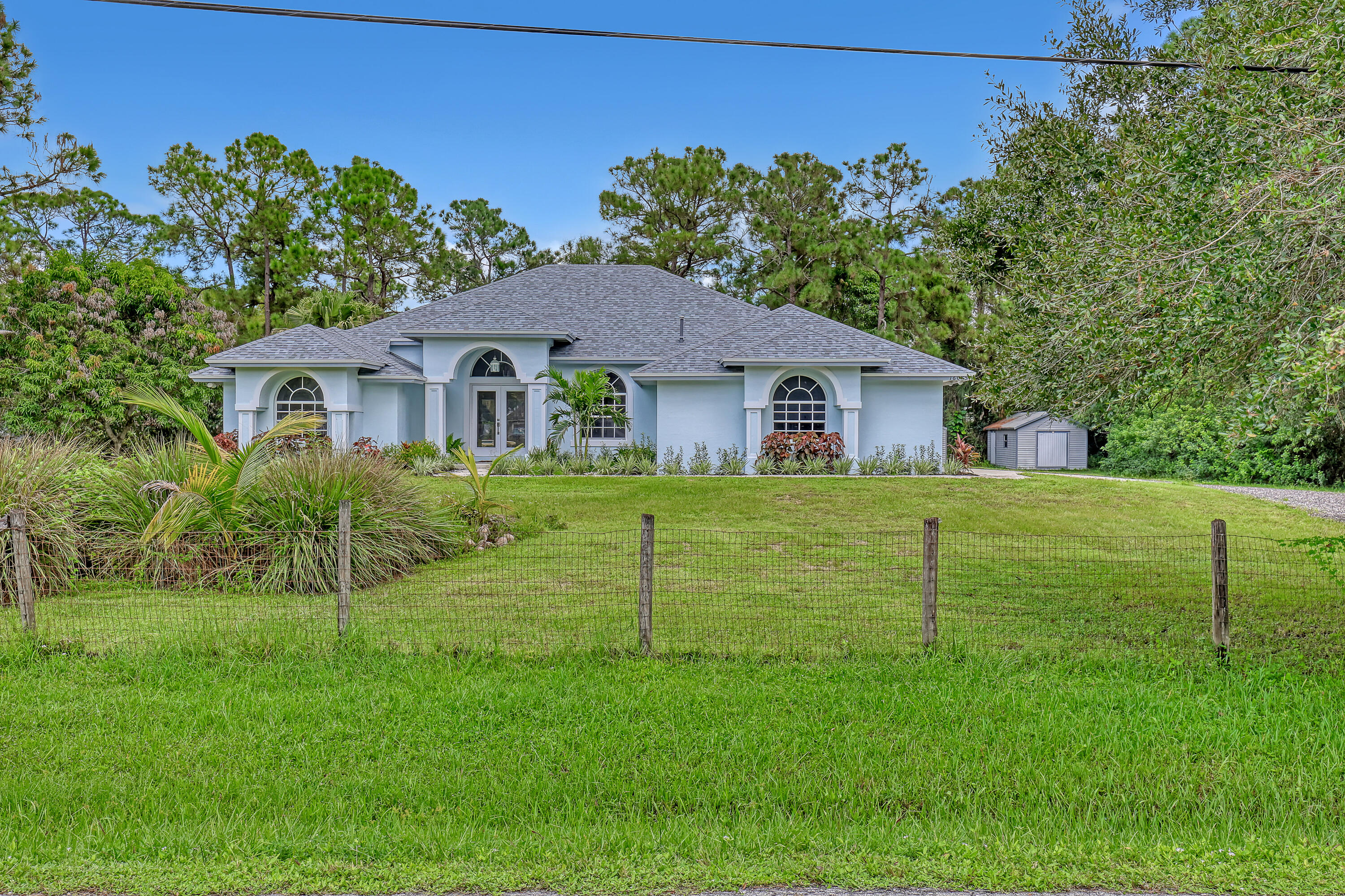 16085 E Secretariat Drive Property Photo 1