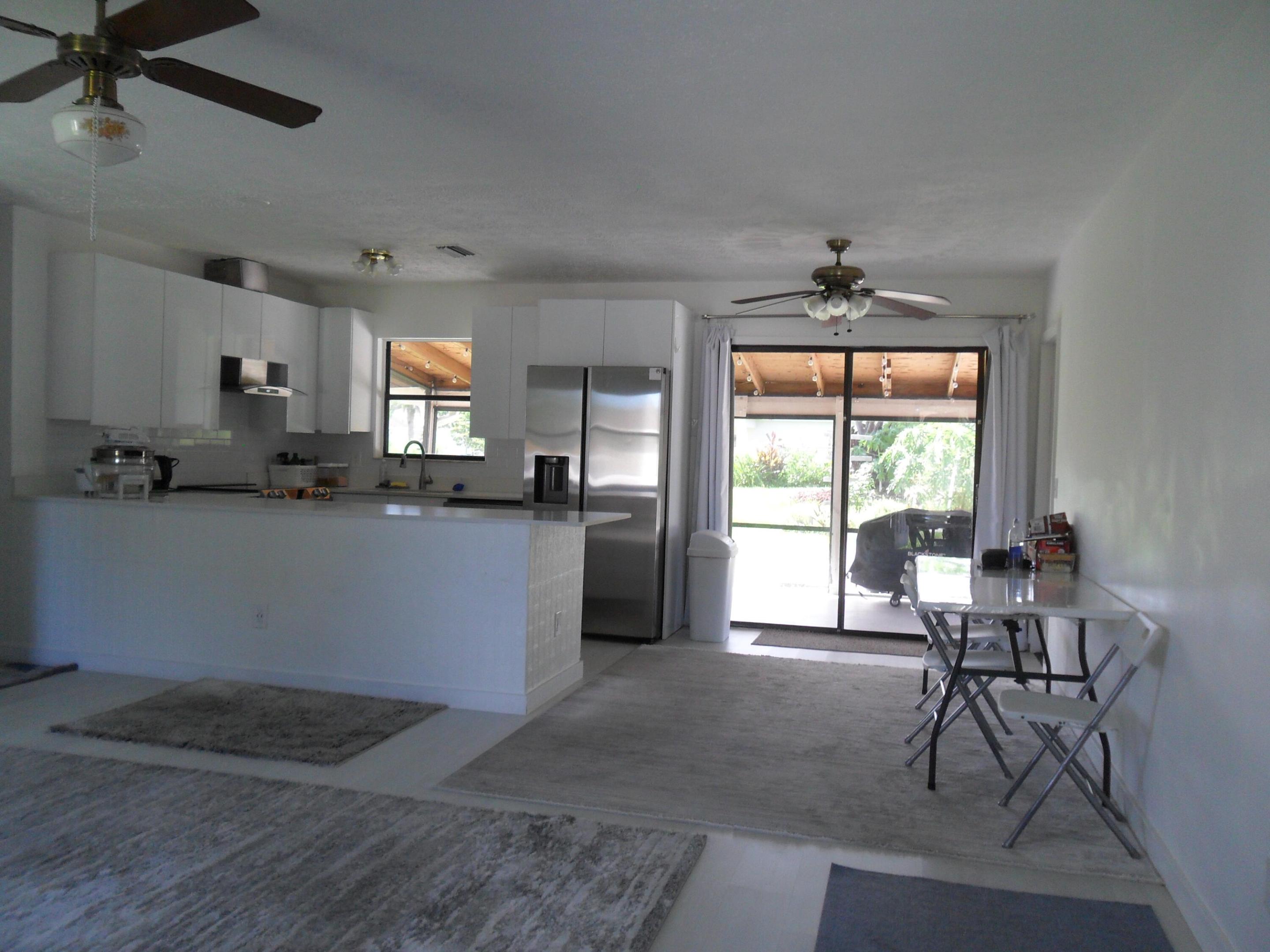 2574 Sw Deckard Street Property Photo 9