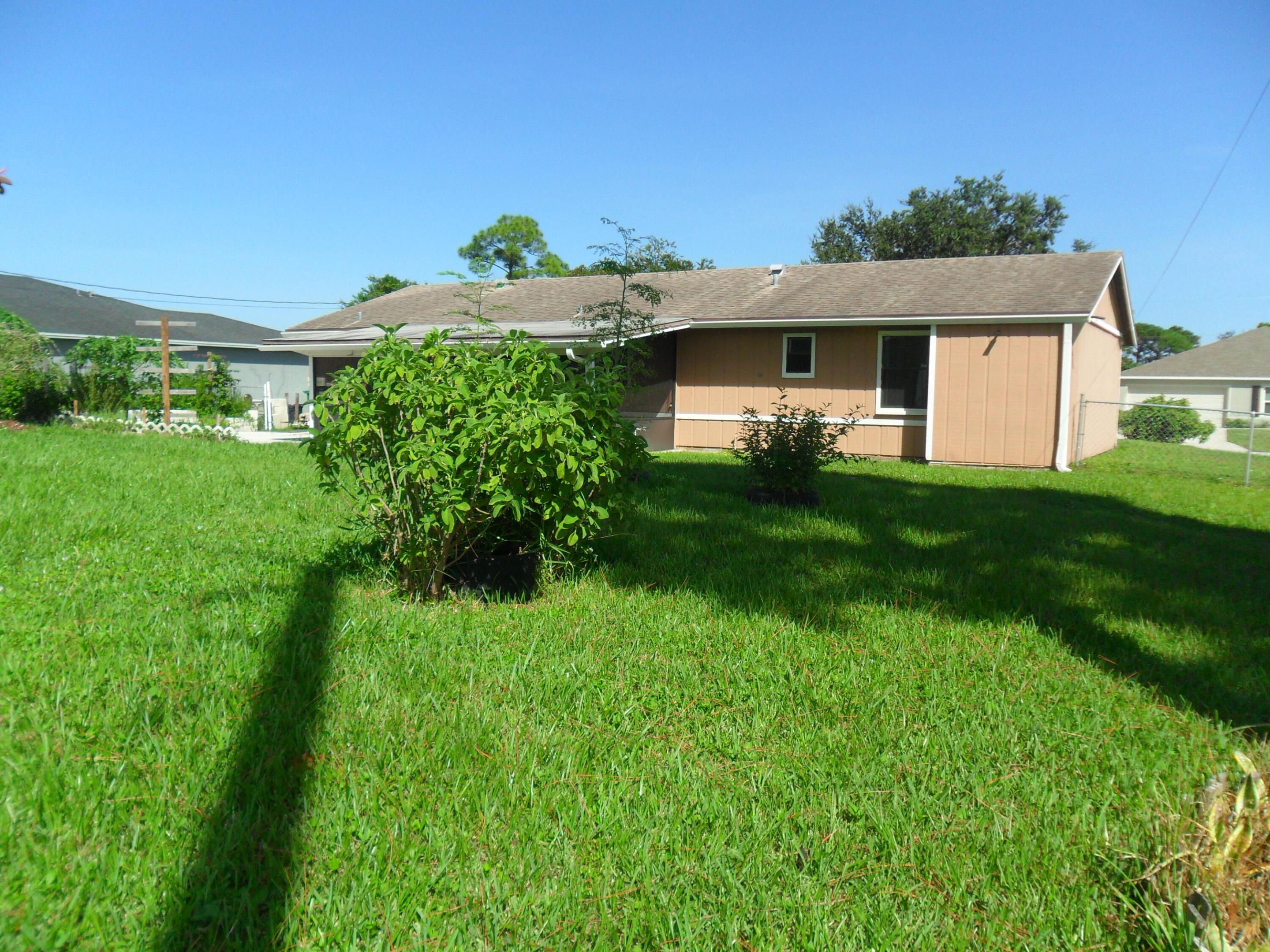 2574 Sw Deckard Street Property Photo 33