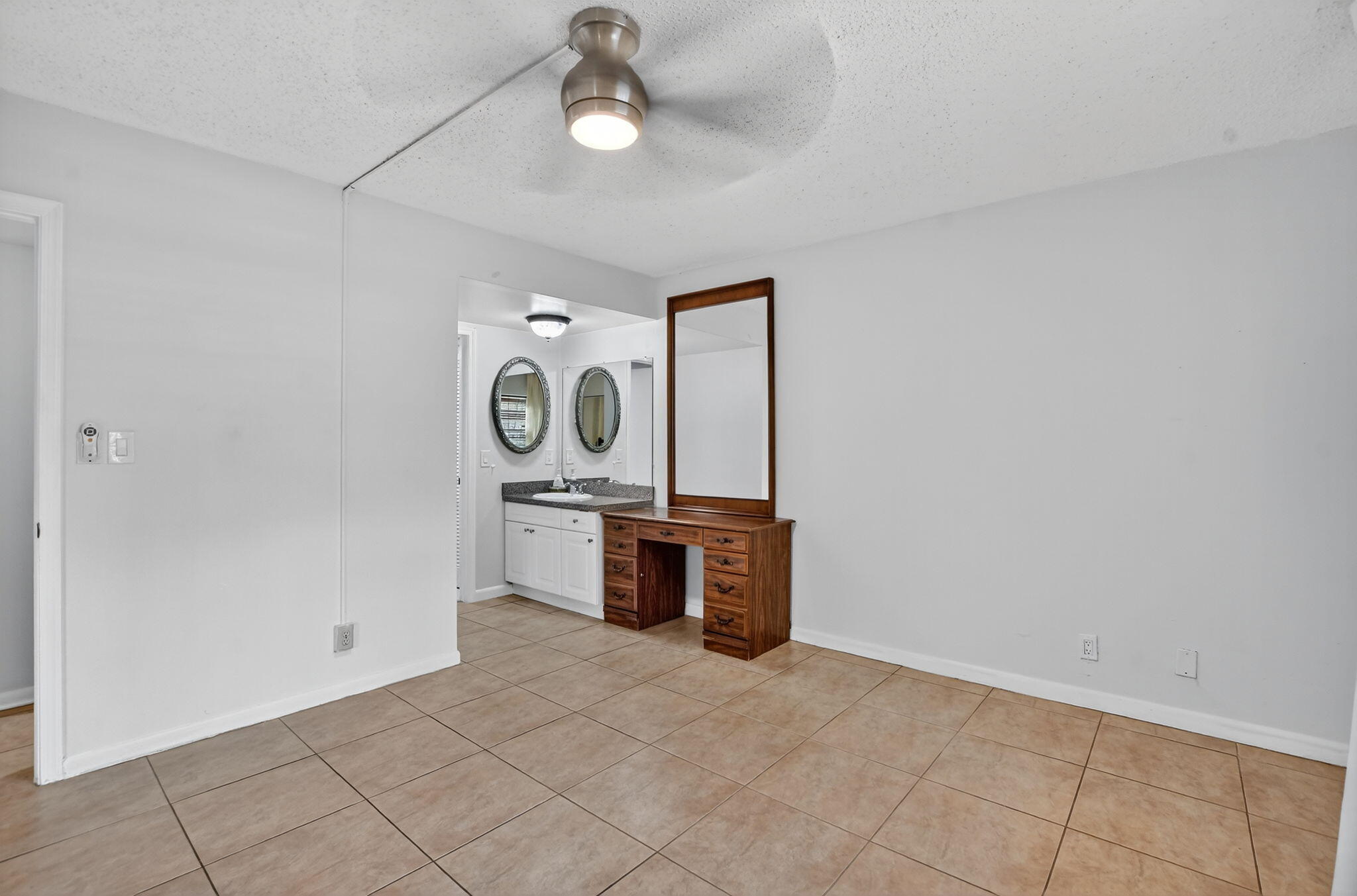 555 Se 8th Street 154 Property Photo 13