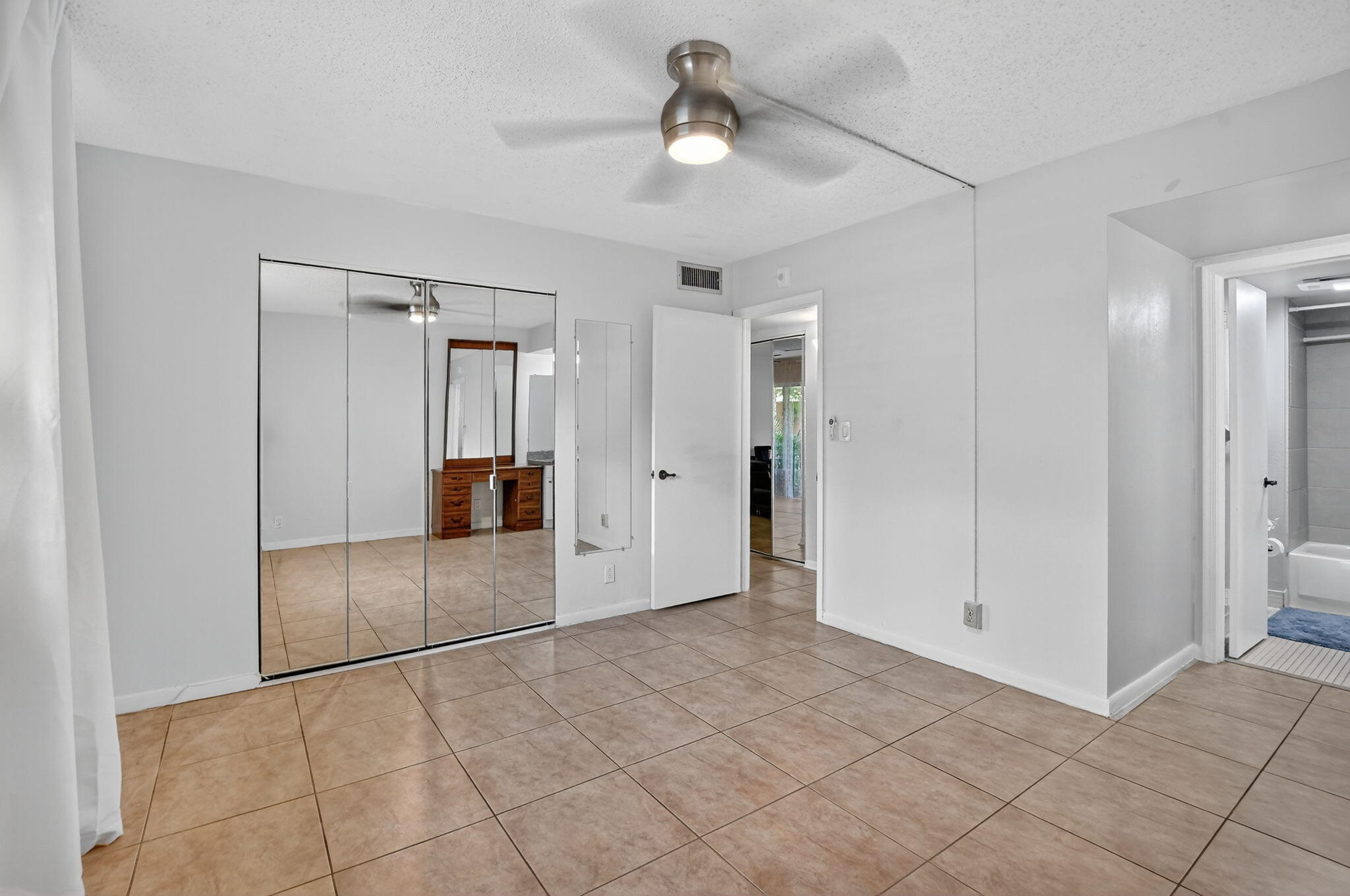 555 Se 8th Street 154 Property Photo 14