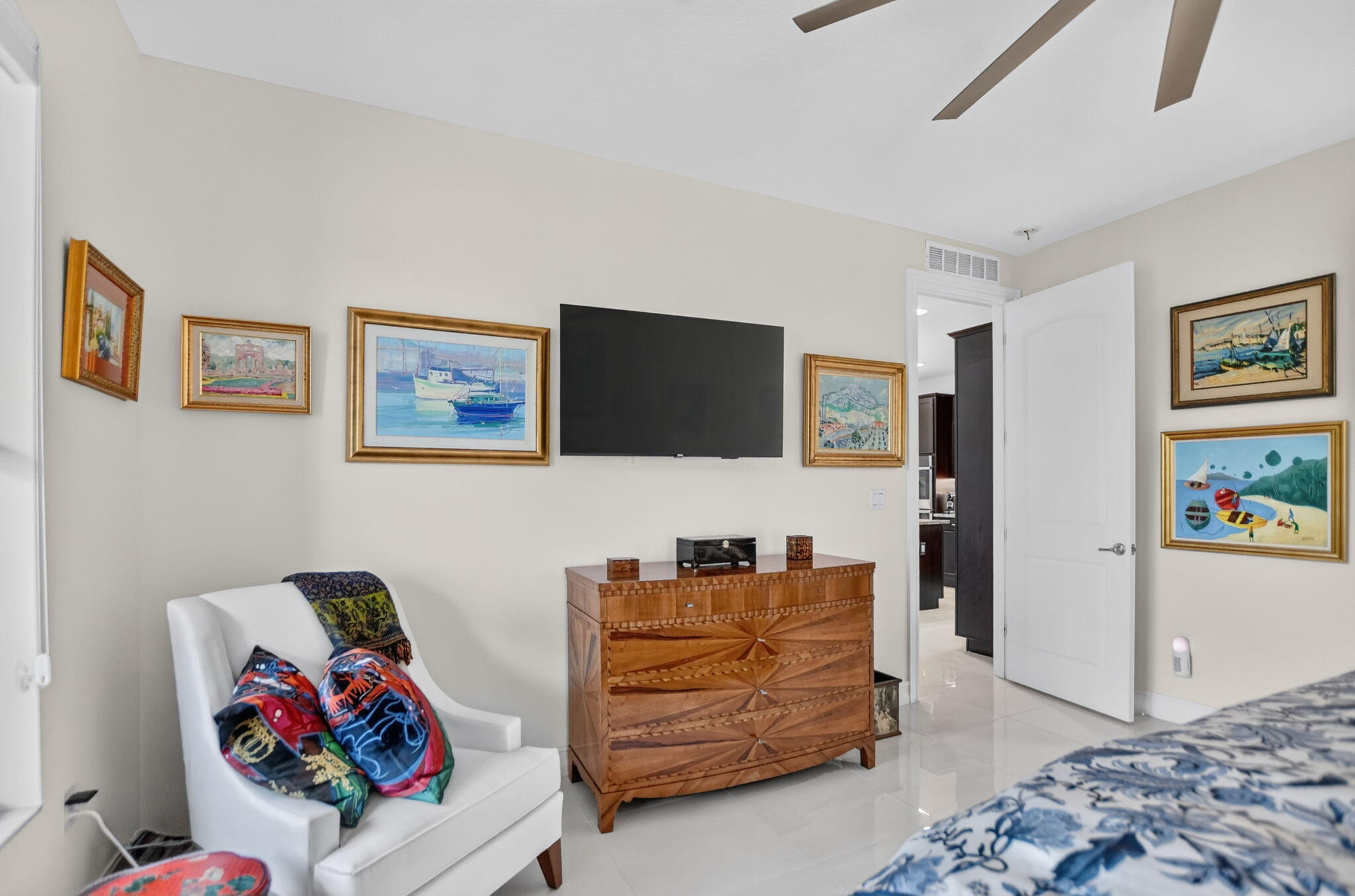 9925 Brickhill Drive Property Photo 18