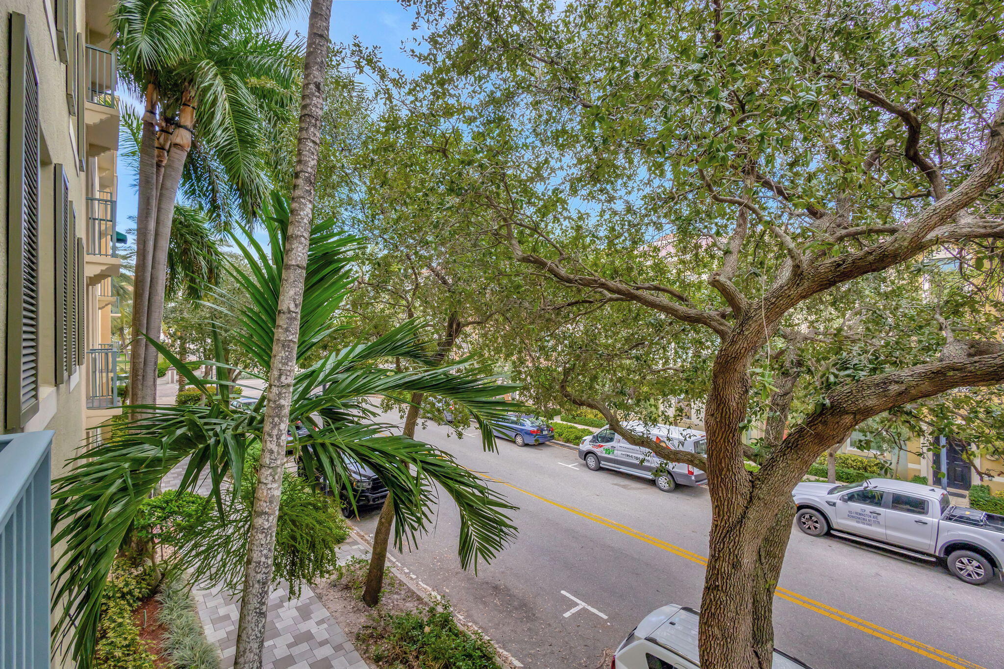 630 S Sapodilla Avenue 223 Property Photo 1