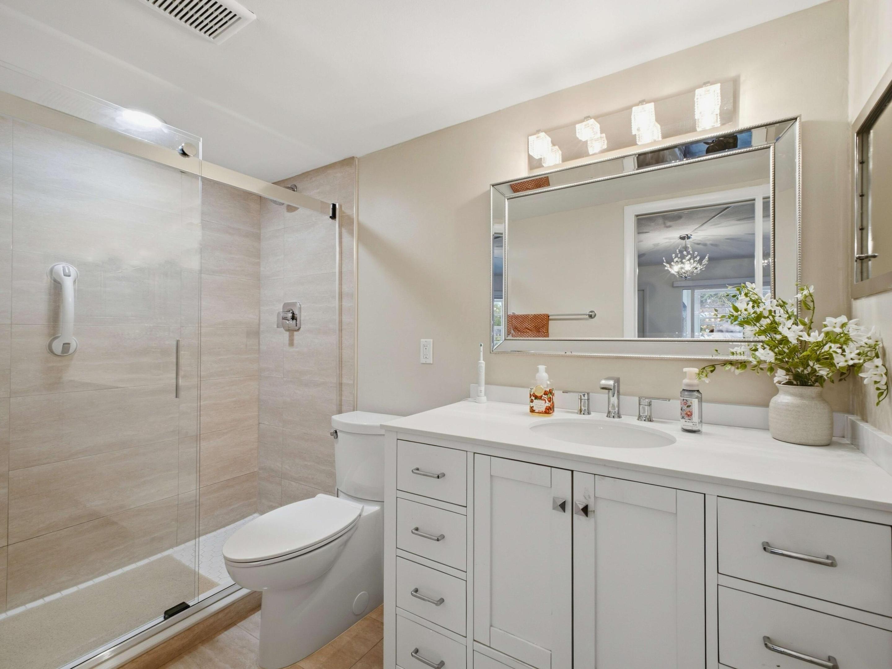 1025 Ventnor H E 1025 Property Photo 9