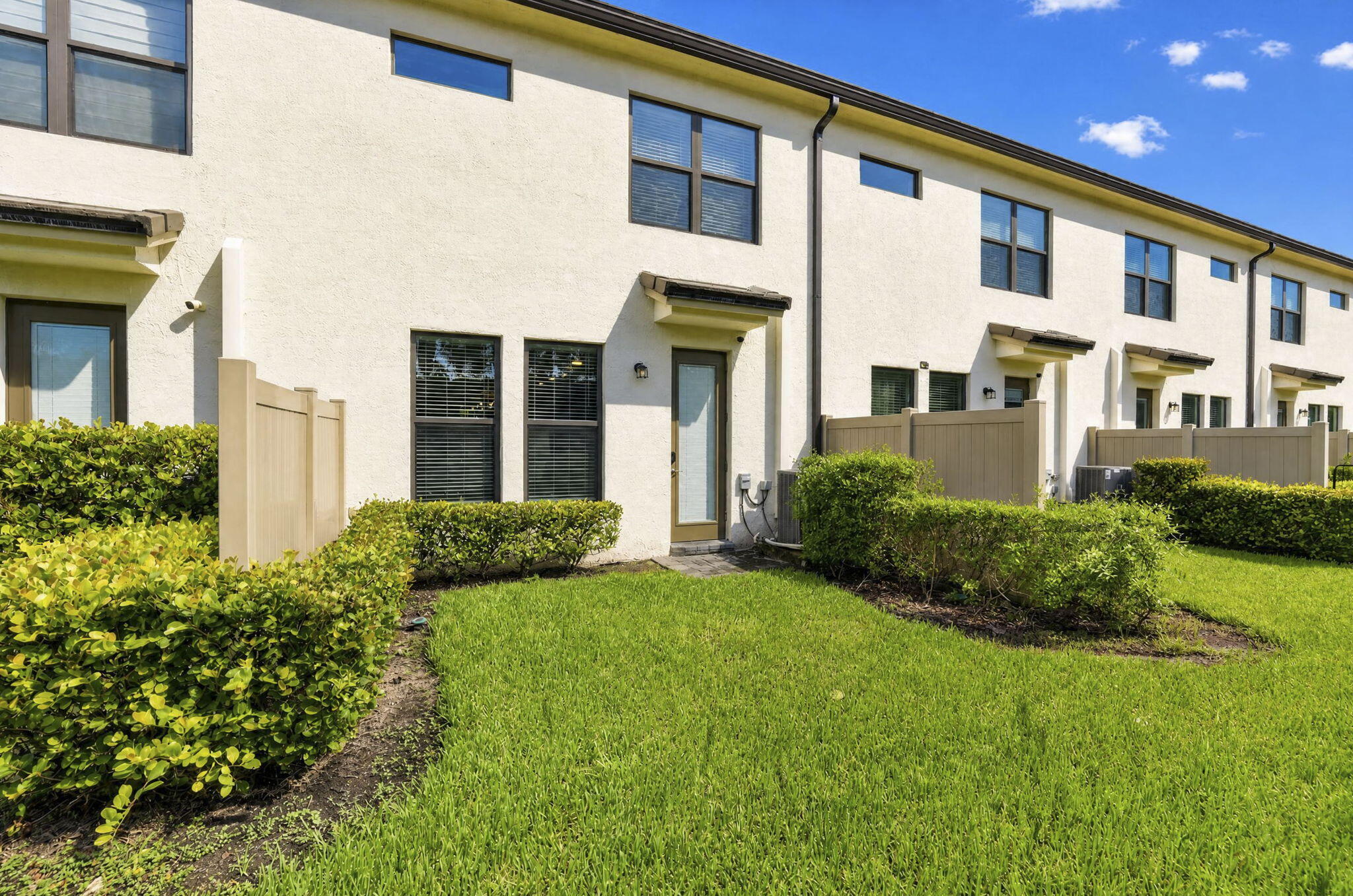 4416 Appleton Circle E Property Photo 28