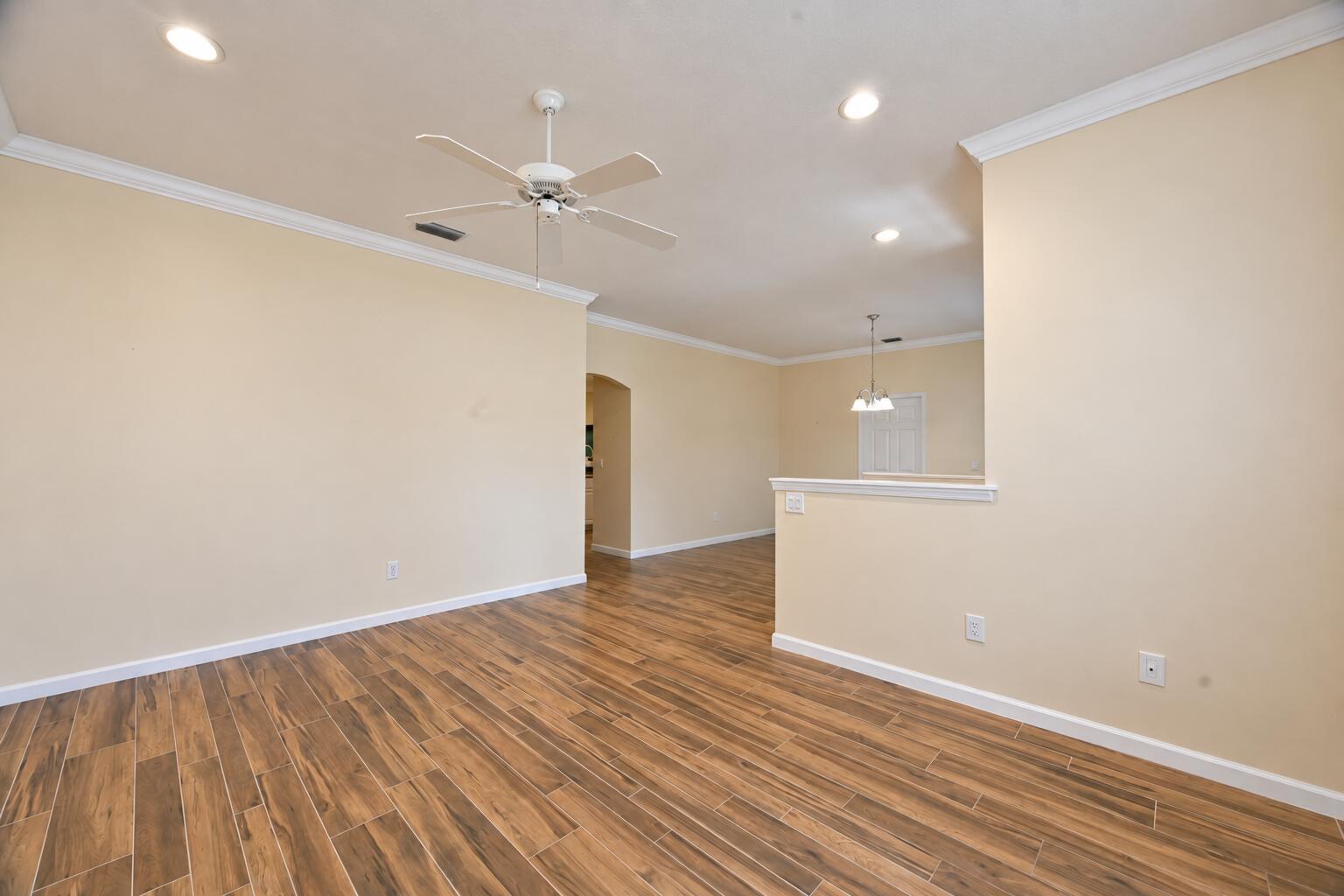 545 Nw Portofino Lane Property Photo 9