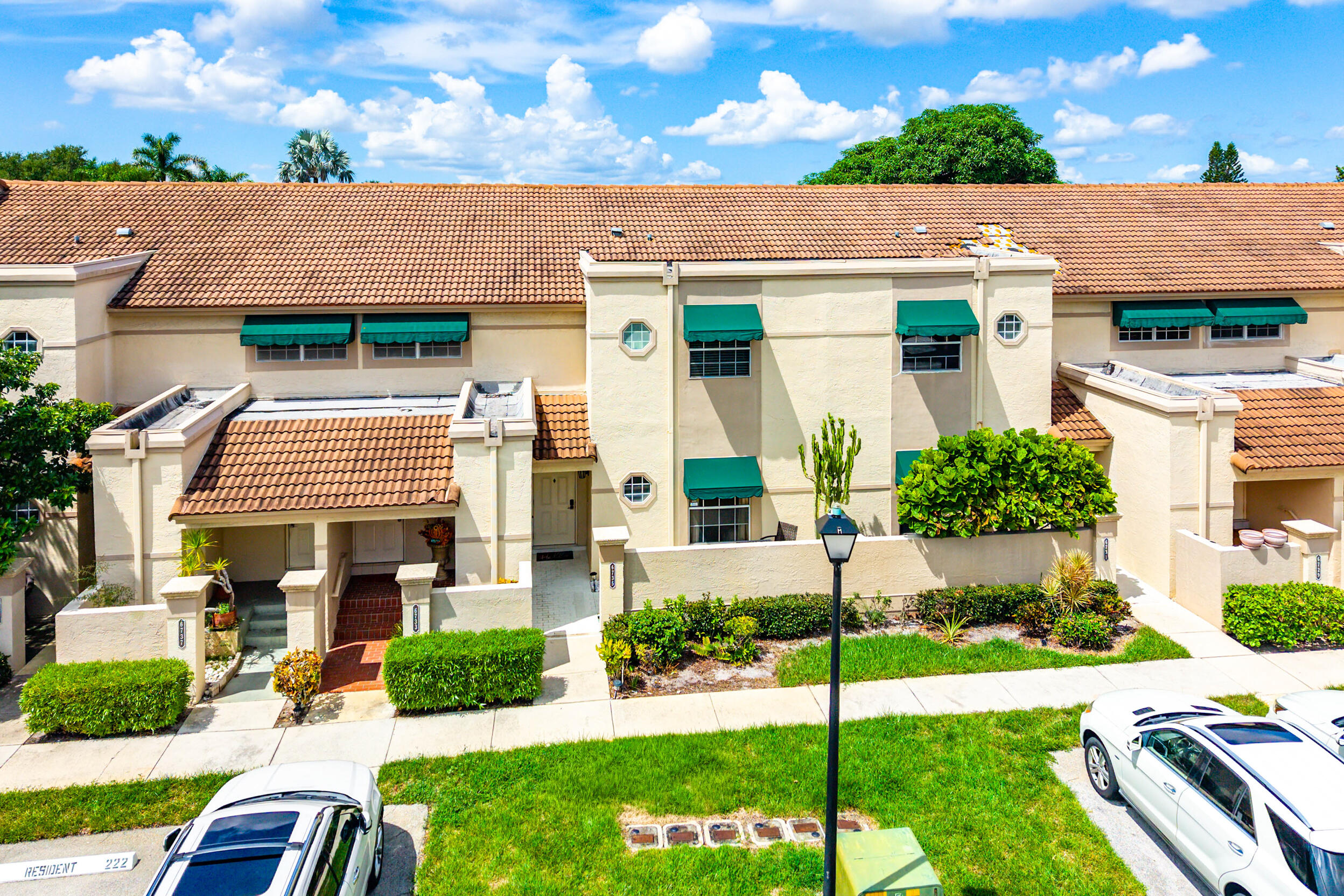 6735 Via Regina Property Photo 2
