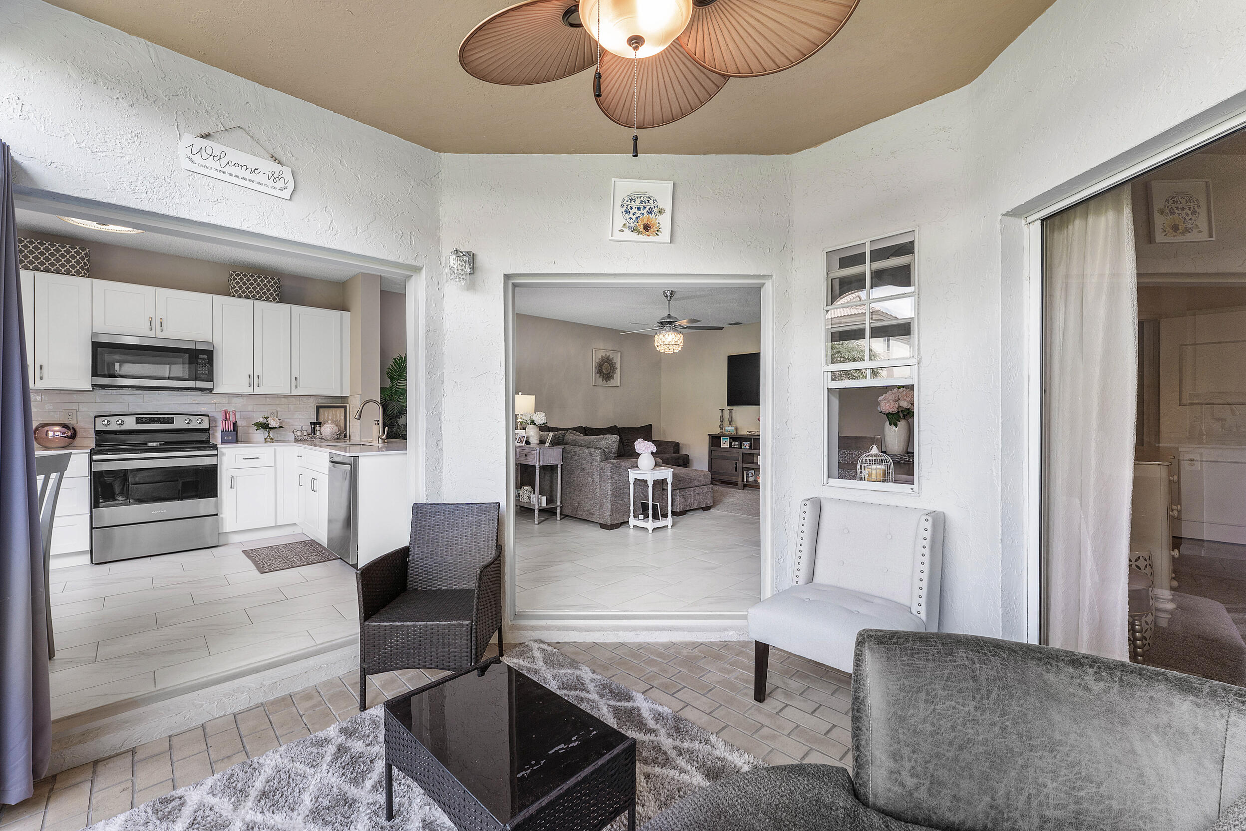 6735 Via Regina Property Photo 13