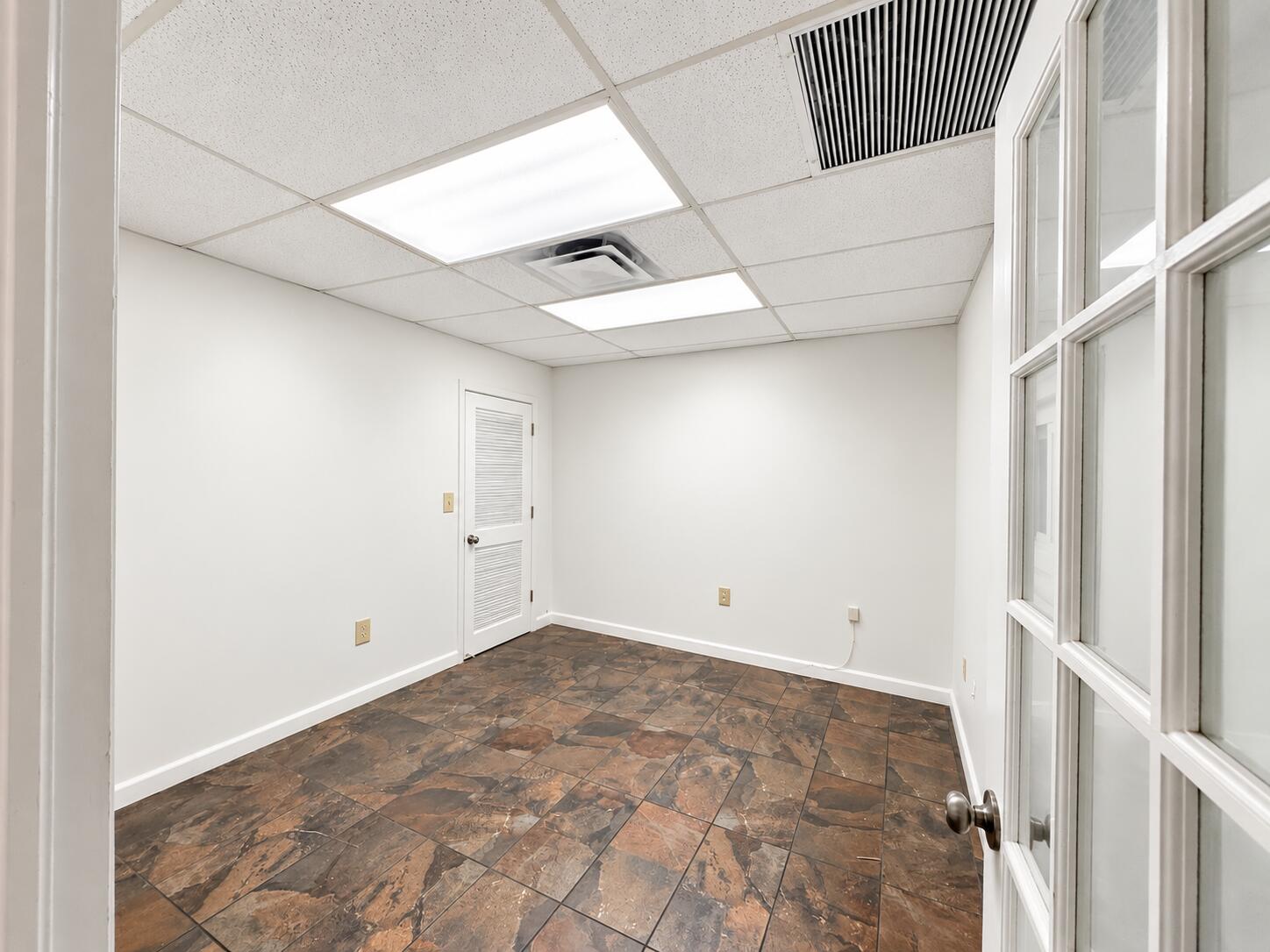 1111 Old Griffin Road Property Photo 7