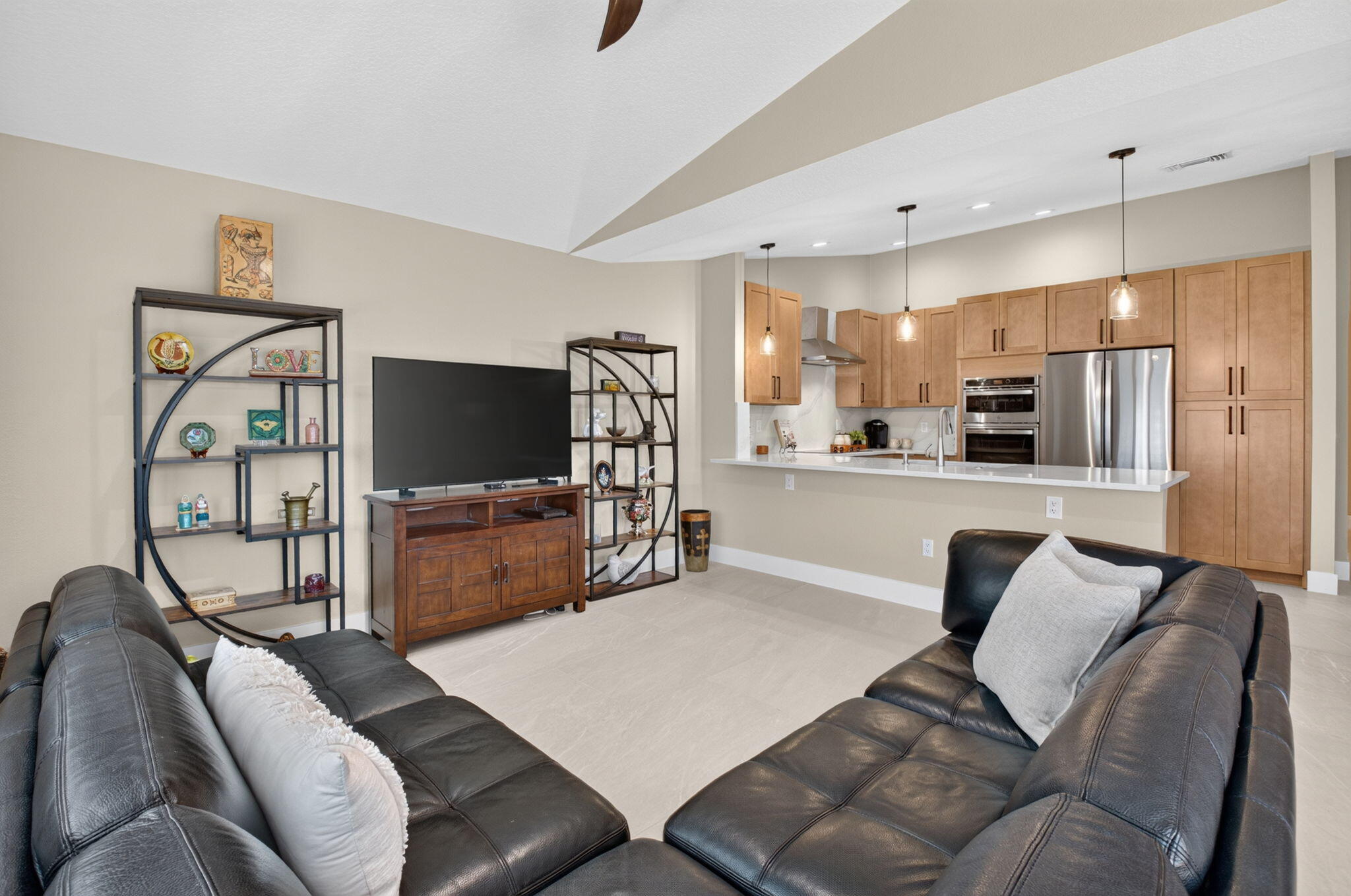 5606 Aspen Ridge Circle Property Photo 9