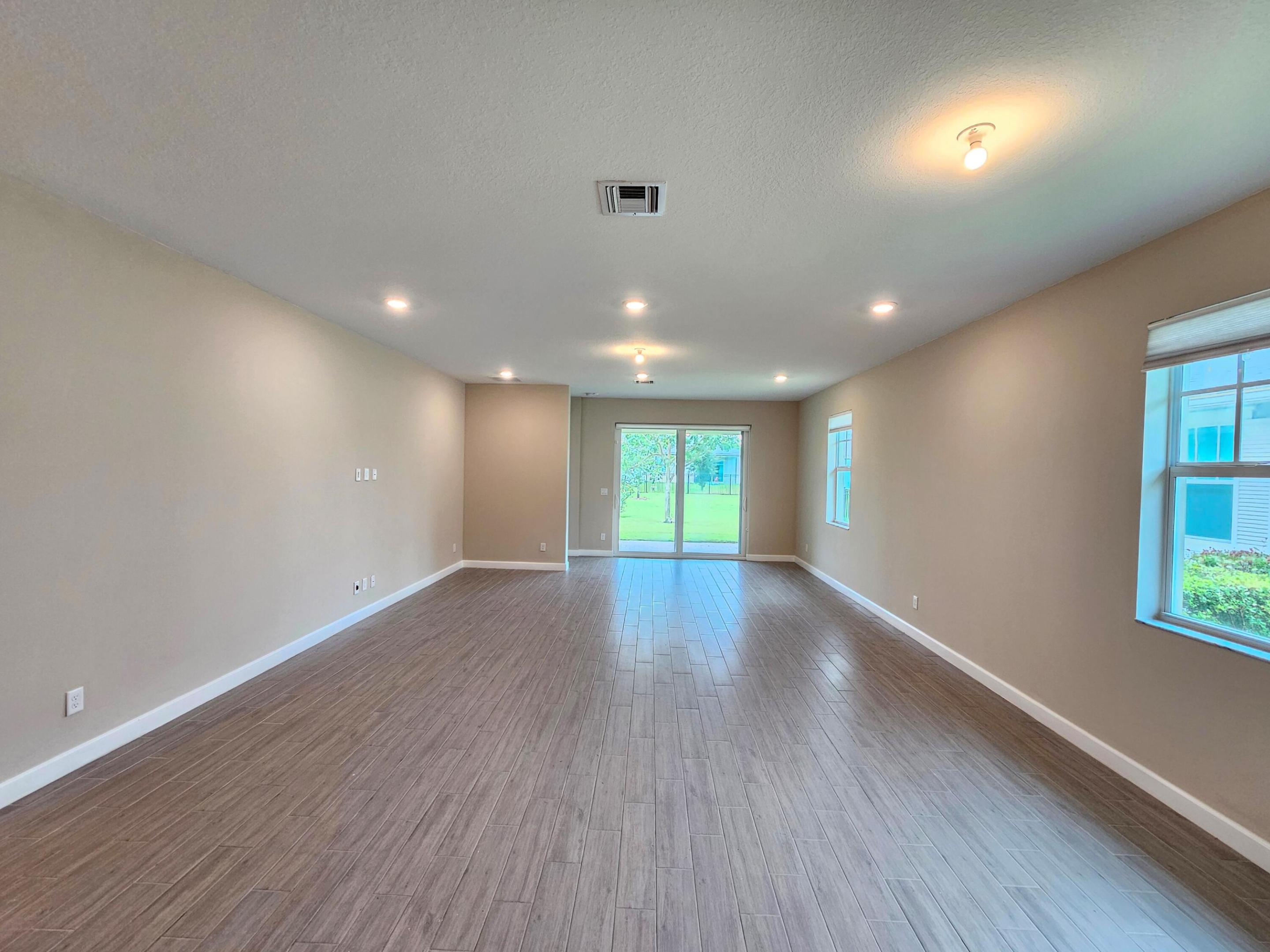 1284 Haywagon Trail Property Photo 5